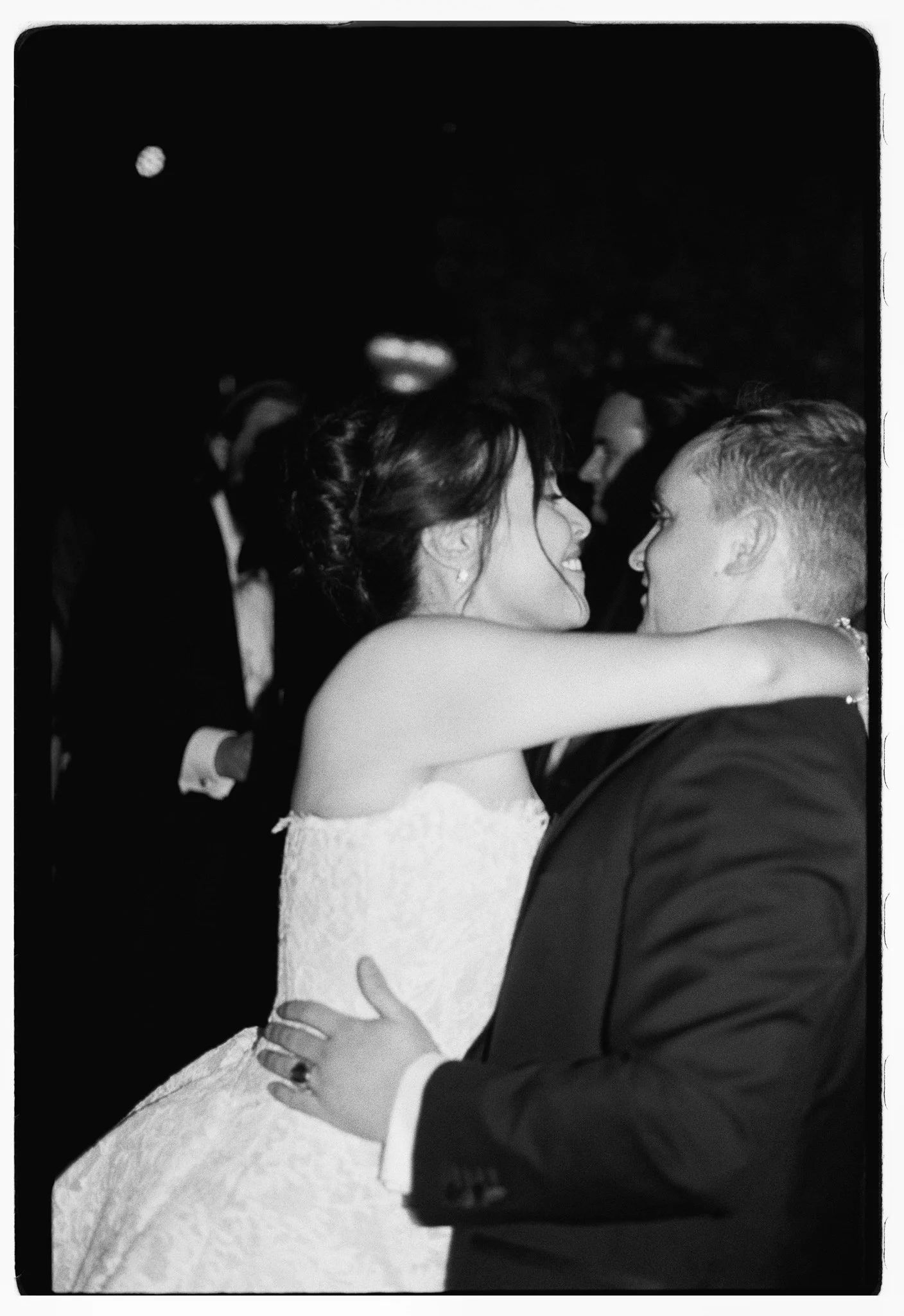 analog-wedding-photographer34135810.jpg