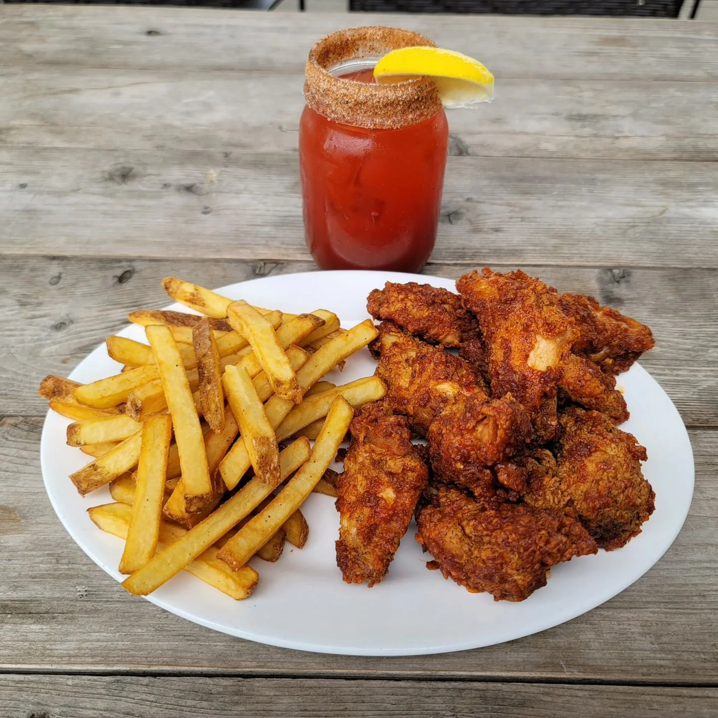 $6 / lb WINGS * -  Only on  our Patio
* Conditions Apply LIMITED TIME

#chickenwingsrecipe #chickenwingslover #chickenwings🍗 #bestwings #bestwingsintown #wingdealstoronto #mississaugafood #mississaugarestaurant #Mississauga #mississaugaeats #etobico
