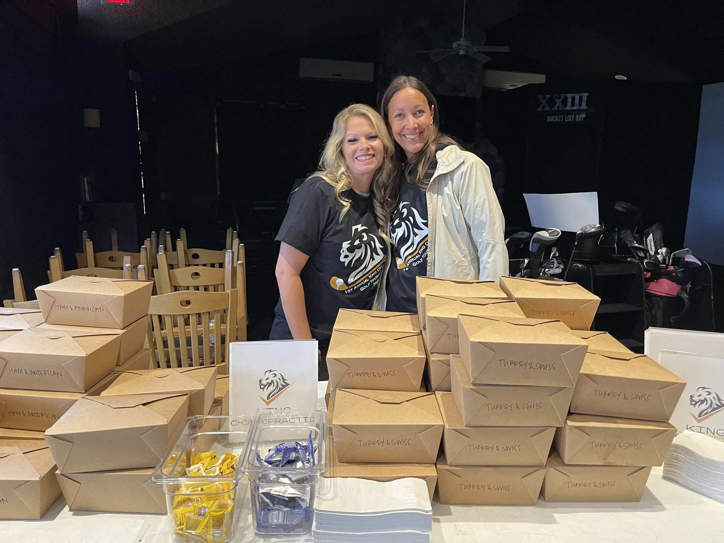 Chiropractor in Delano MN hosts golf Tournament ans serves food
