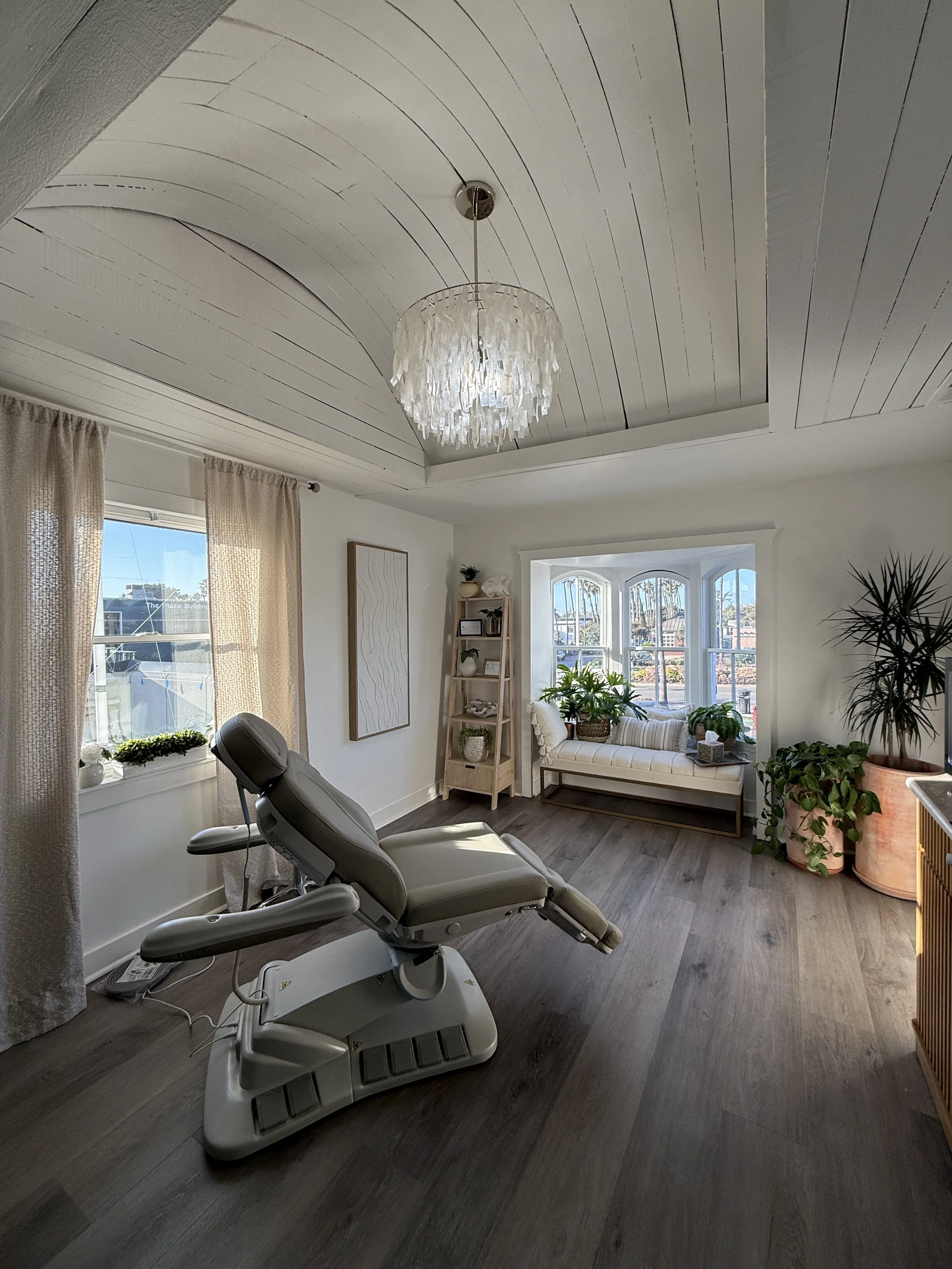 Treatment room at Glowtox Aesthetics Solana Beach med spa