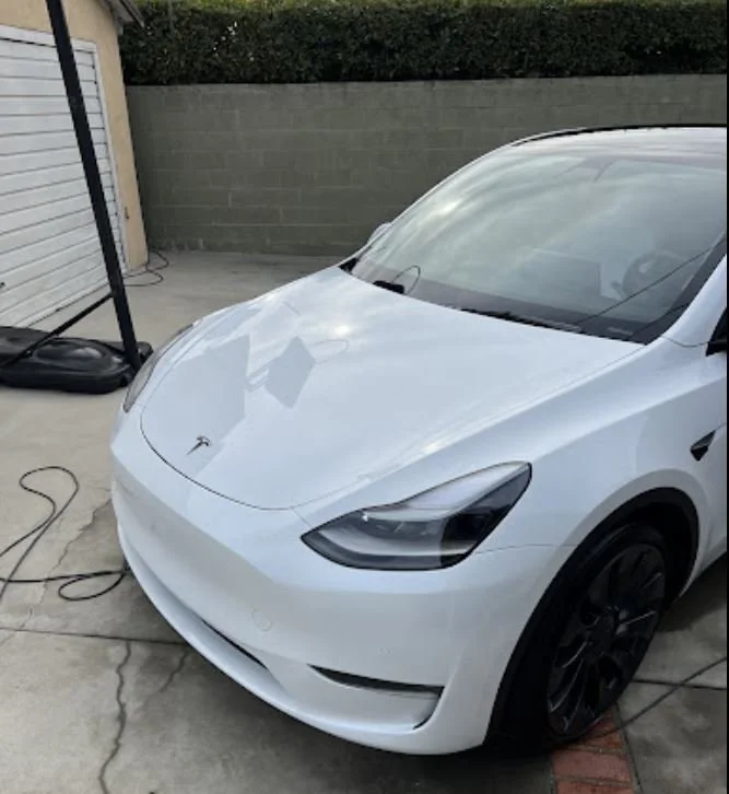 Tesla white.JPG