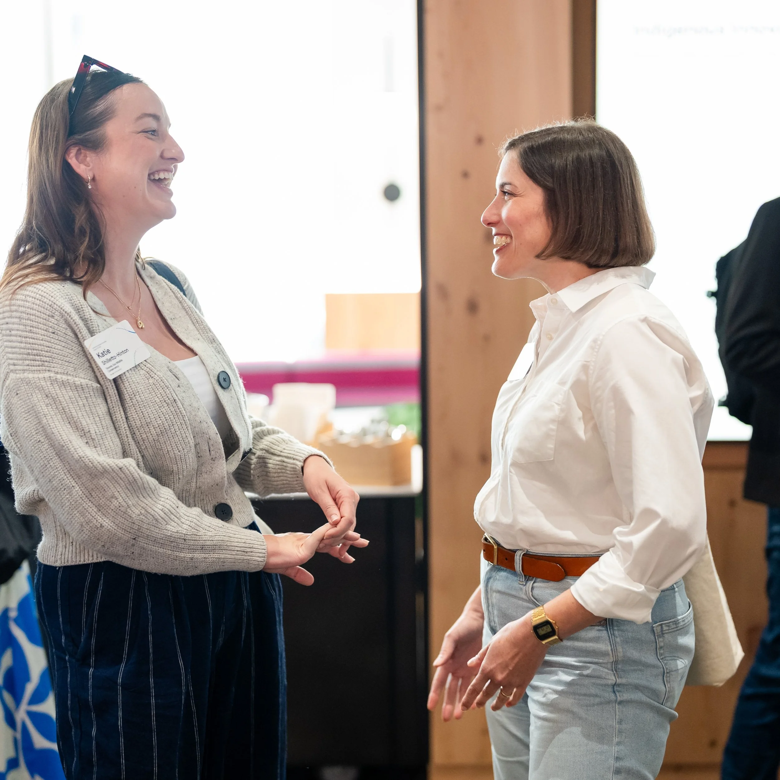 Small conversations can carry a big event story. Capturing natural exchanges within a branded space gives teams useful imagery for recaps, partnerships, and future promotion.

#uptownmedia #NetworkingPhotography #CorporateEvents #EventContent #BrandS