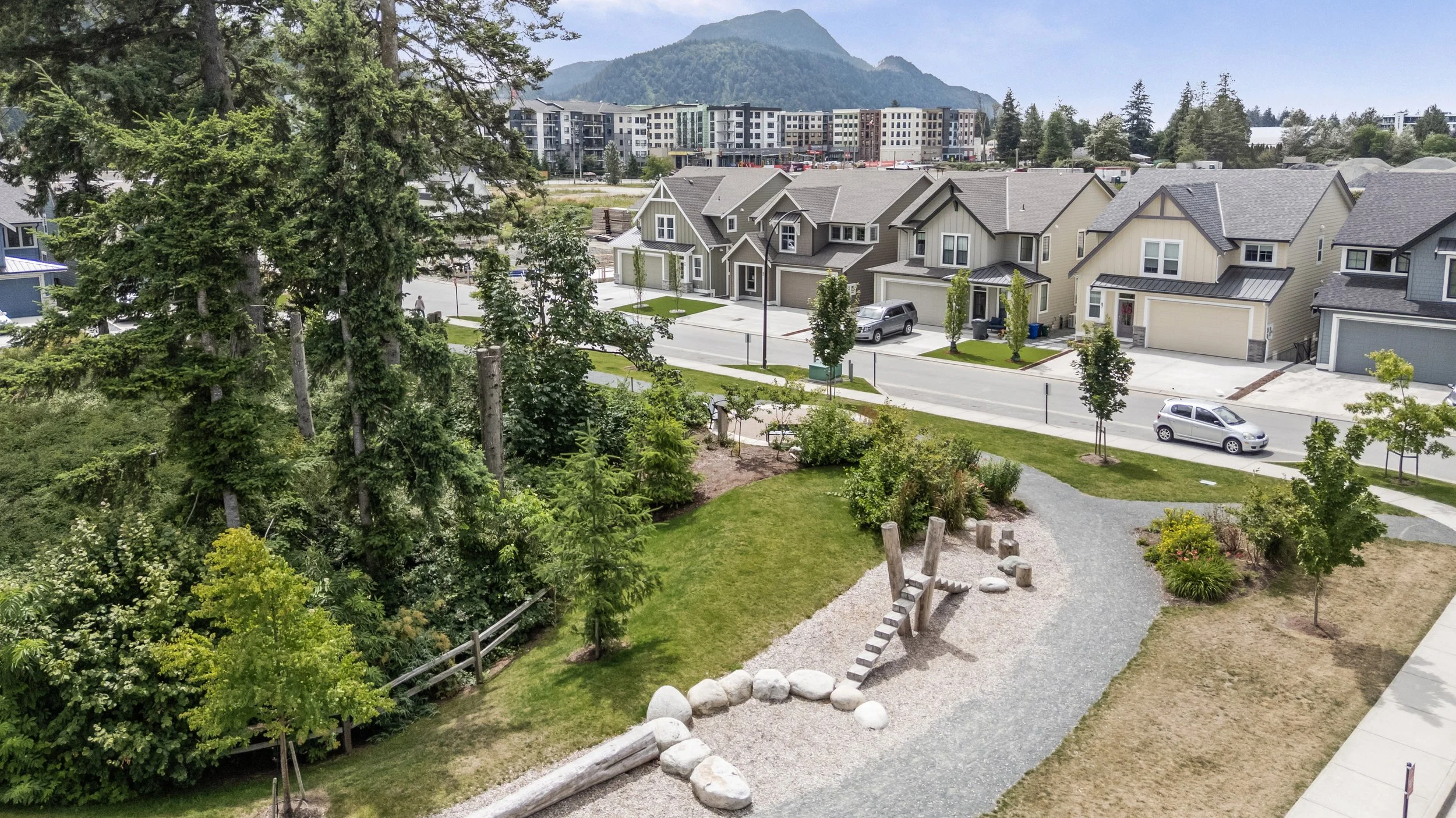 Homes that are just steps away from the park 