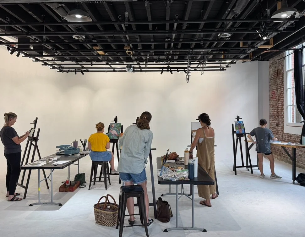 Mixed Level Oil Painting with Beth Williams