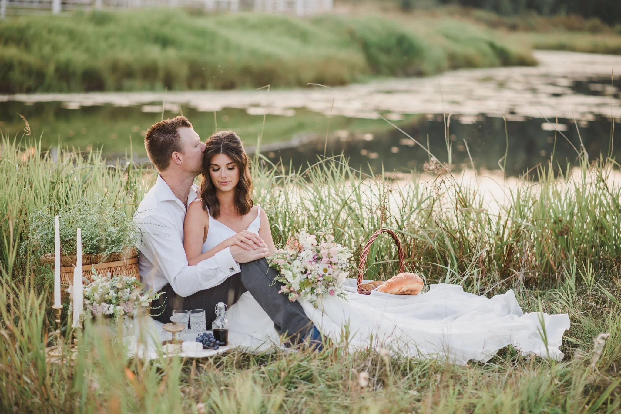 A Romantic Elopement Picnic
