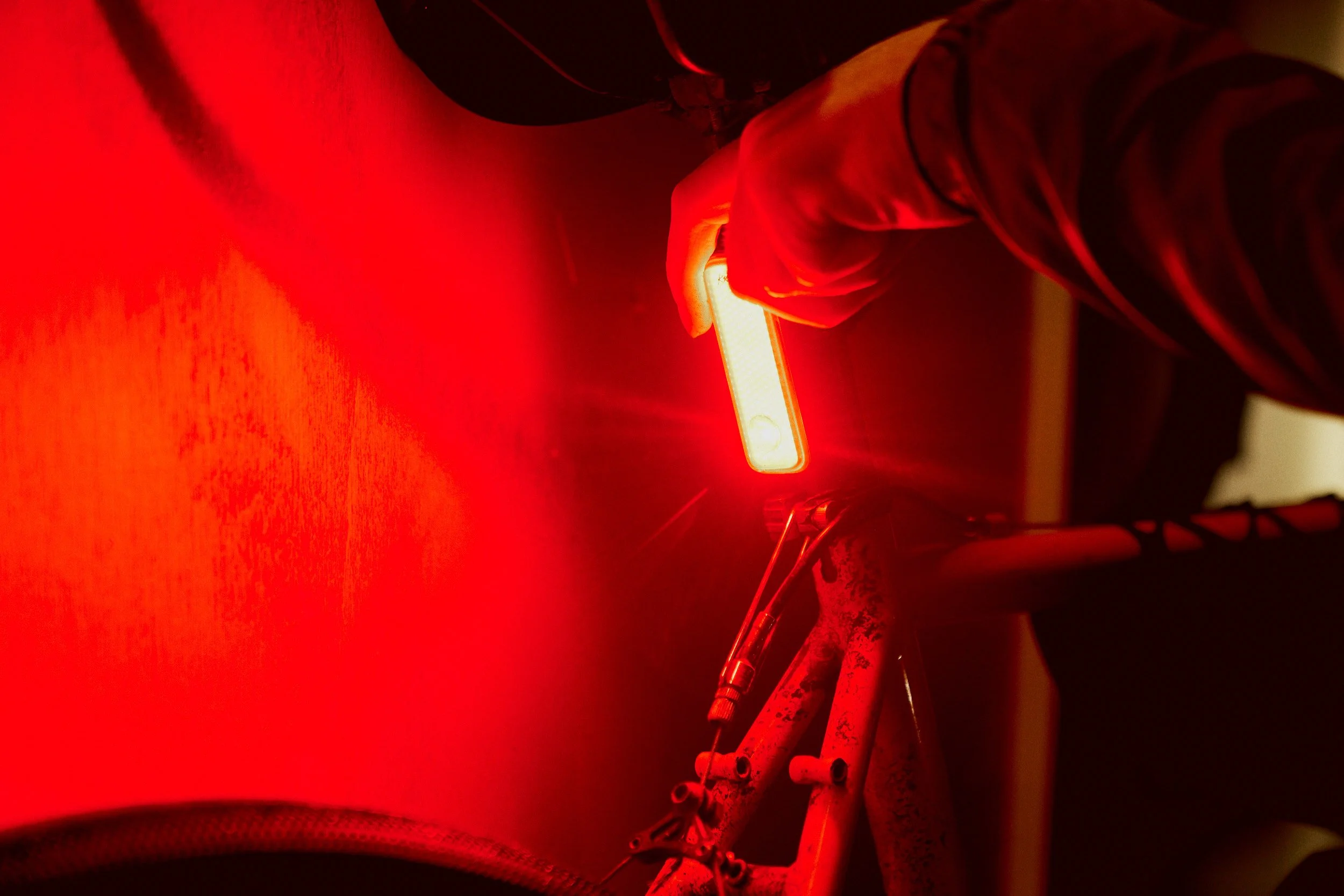 Switching the rear light on and off is a simple task via the easily reached button at the top of the light.