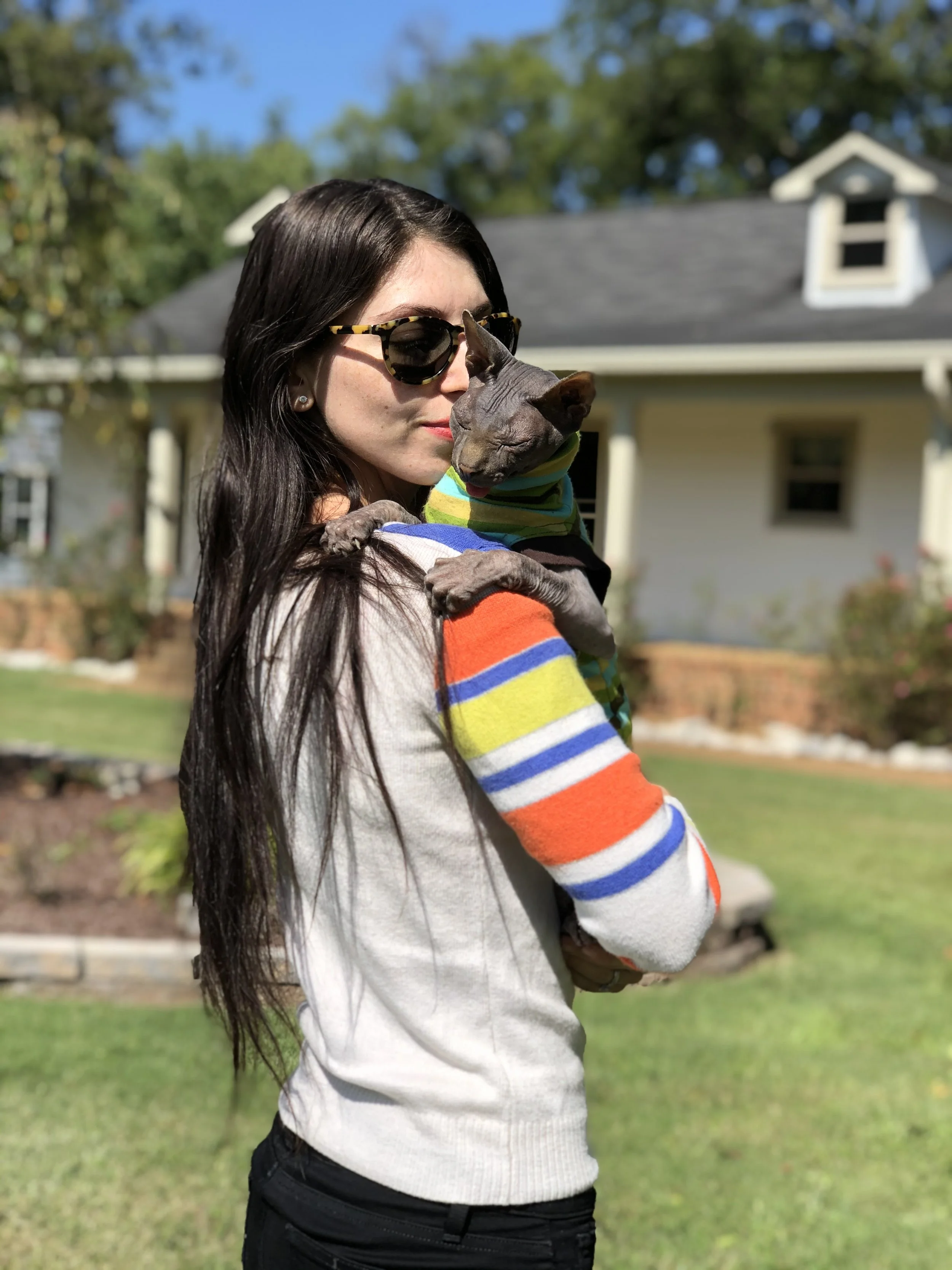 😽 Would you change your lifestyle for a “Velcro cat?”