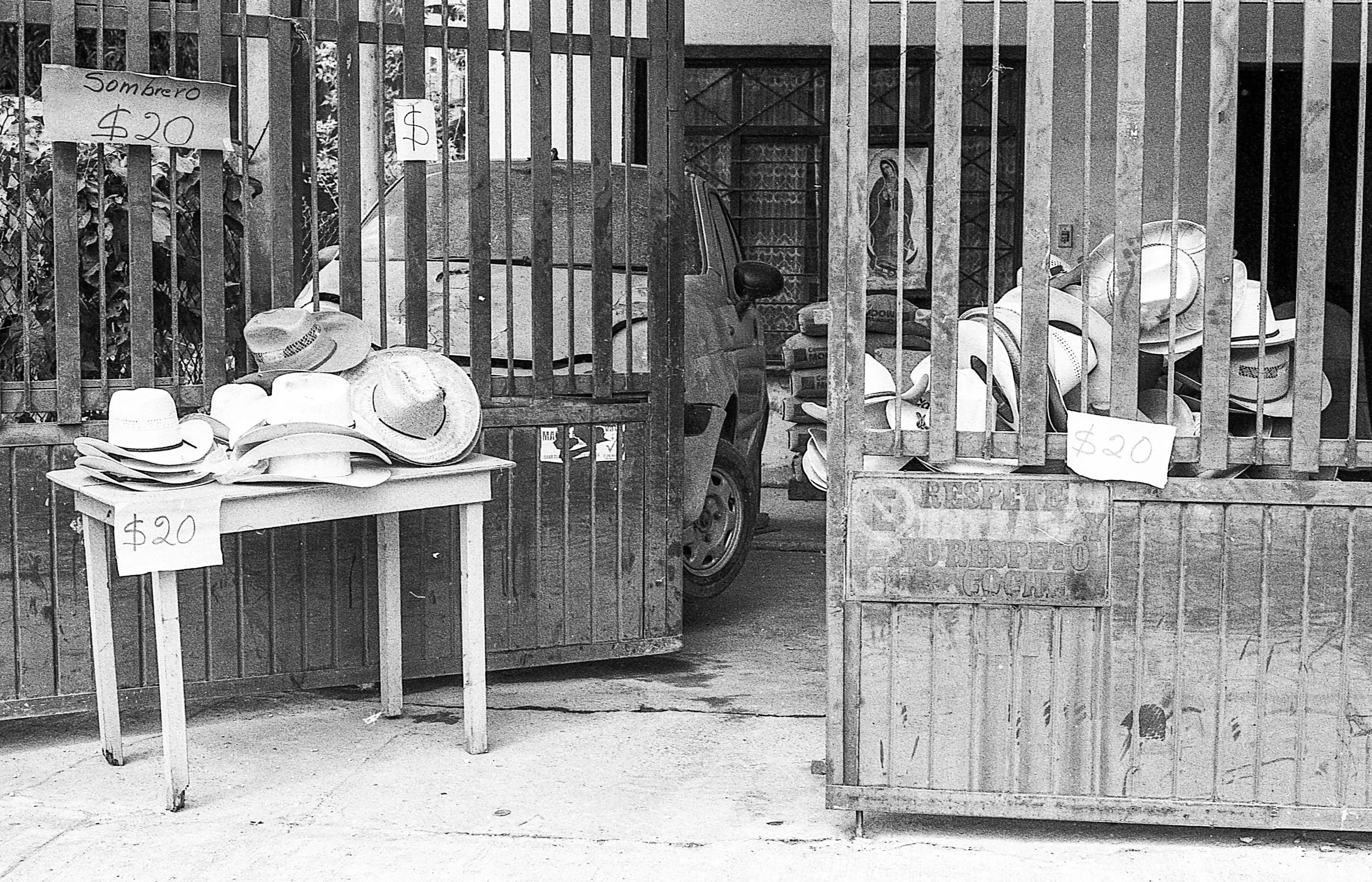 Sombreros y hombres