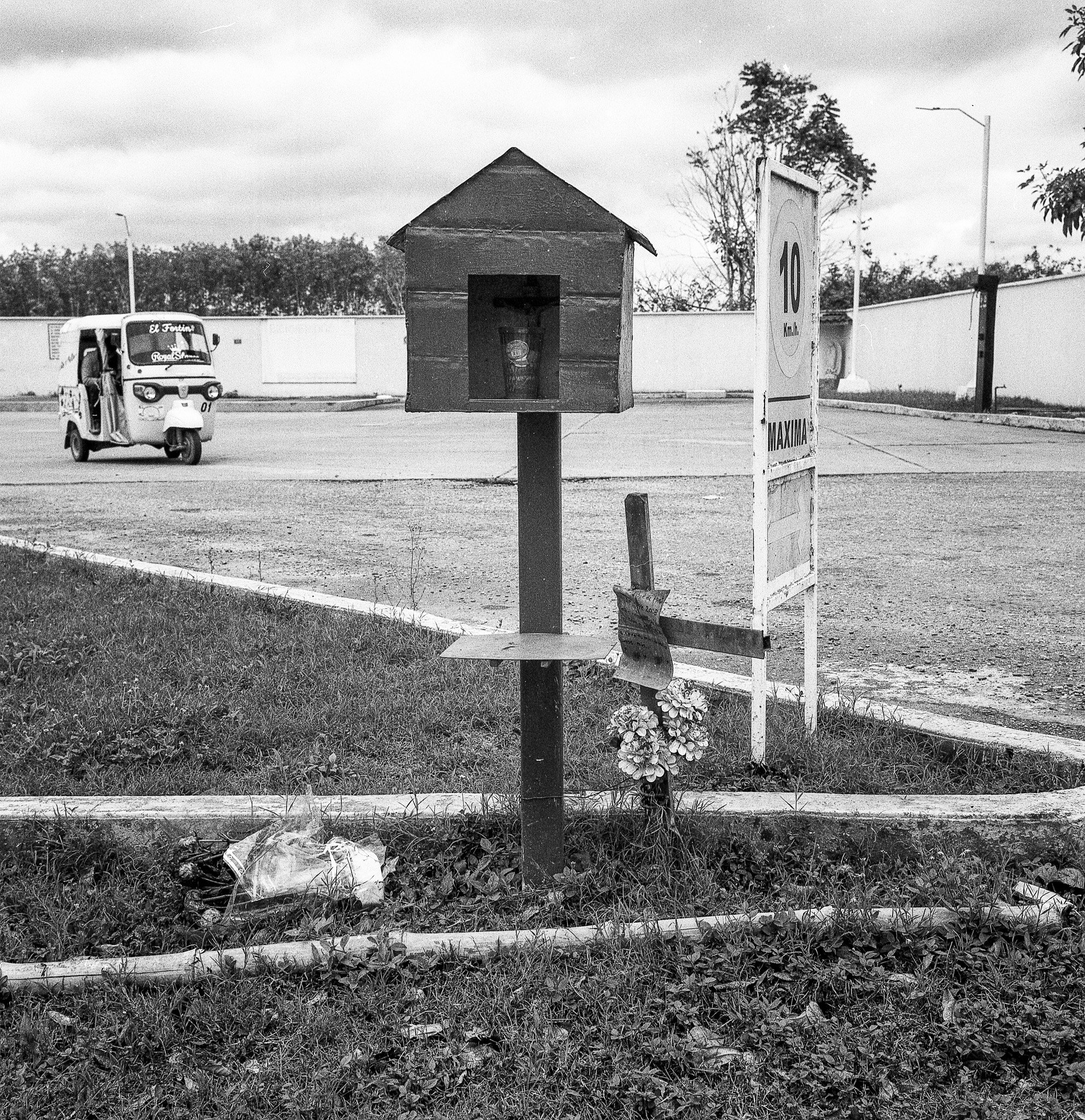 Chiltepec, Oaxaca. Rolleiflex 3.5f