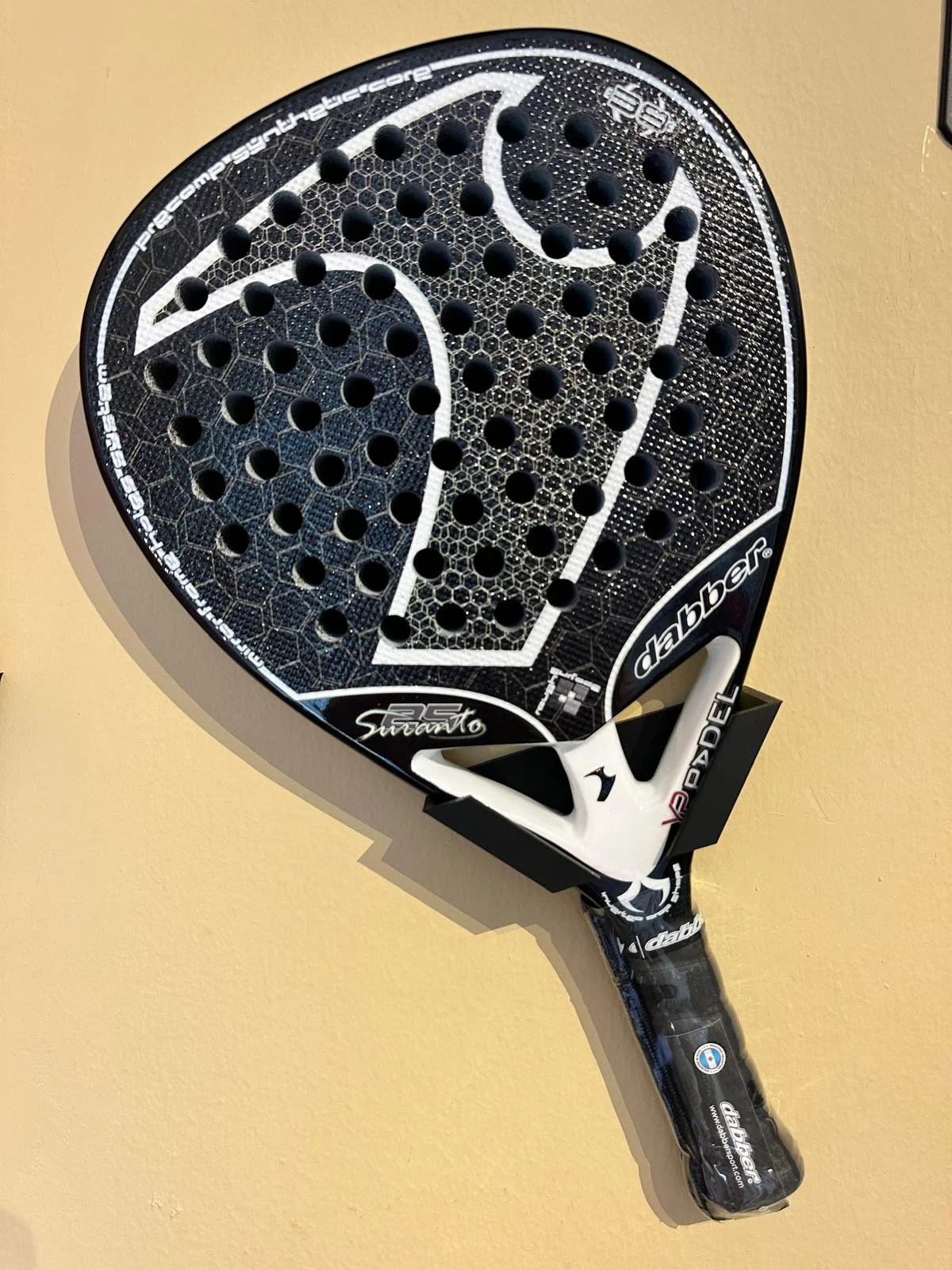 Dabber Suranto - Black/White