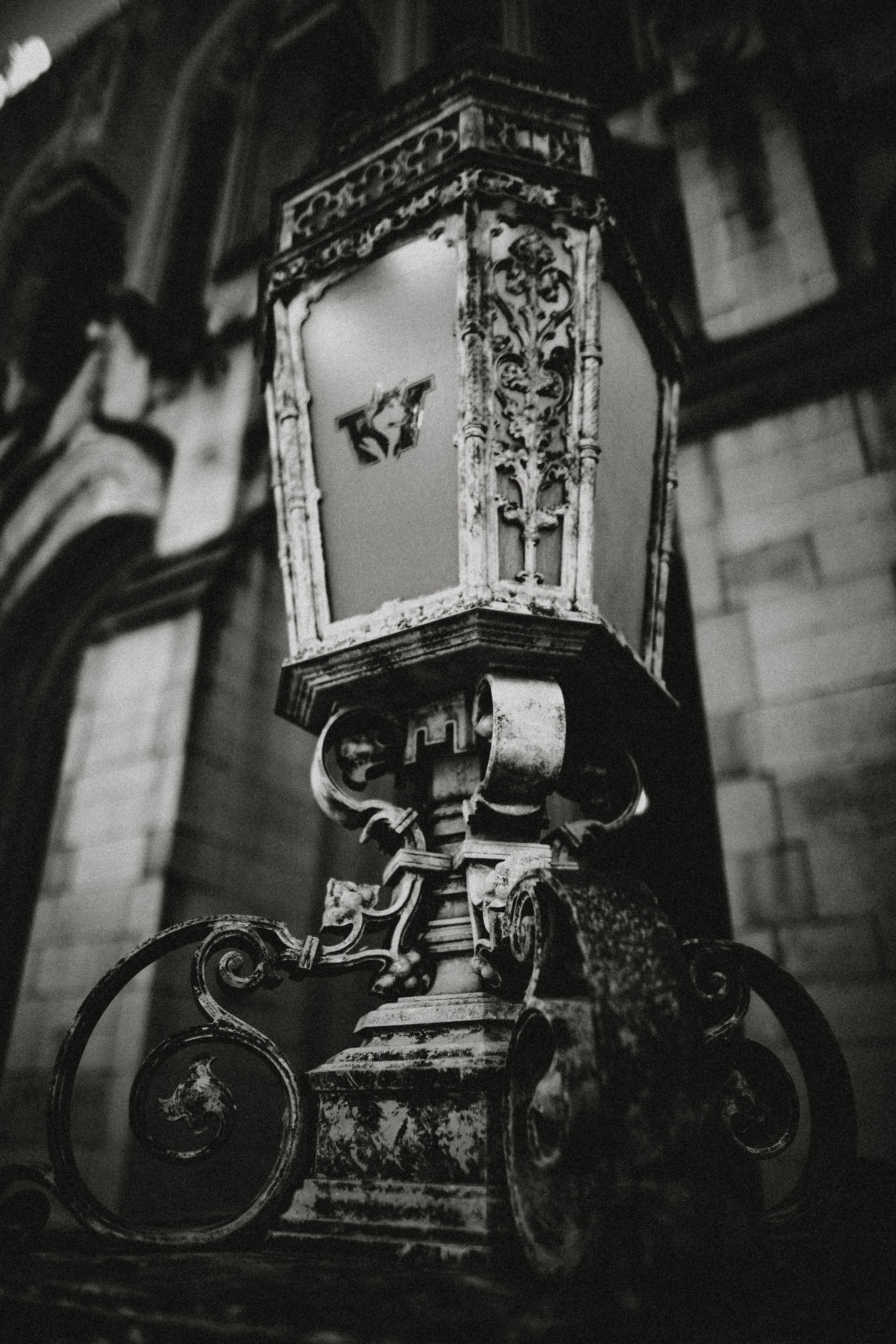 lamp post on the dramatic gothic suzzalo library on university of washington campus