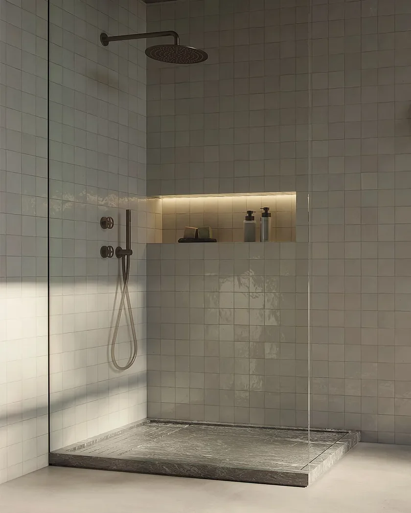 Douche à l’italienne avec lumière indirecte – Ambiance zen et contemporaine