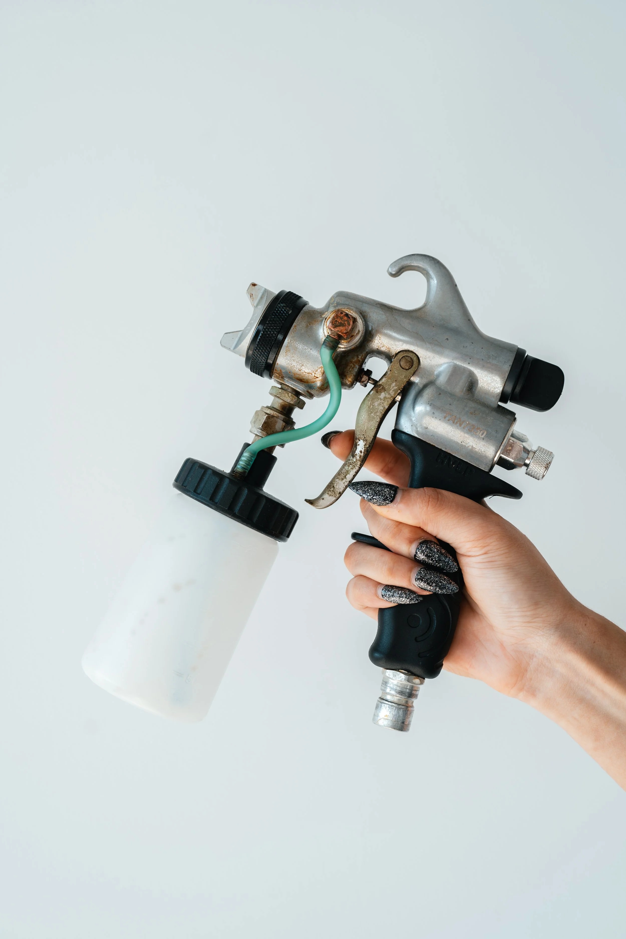 Spray Tan Near Me: How to Choose the Best Spray Tan - and Why Mobile Services Are a Better Option