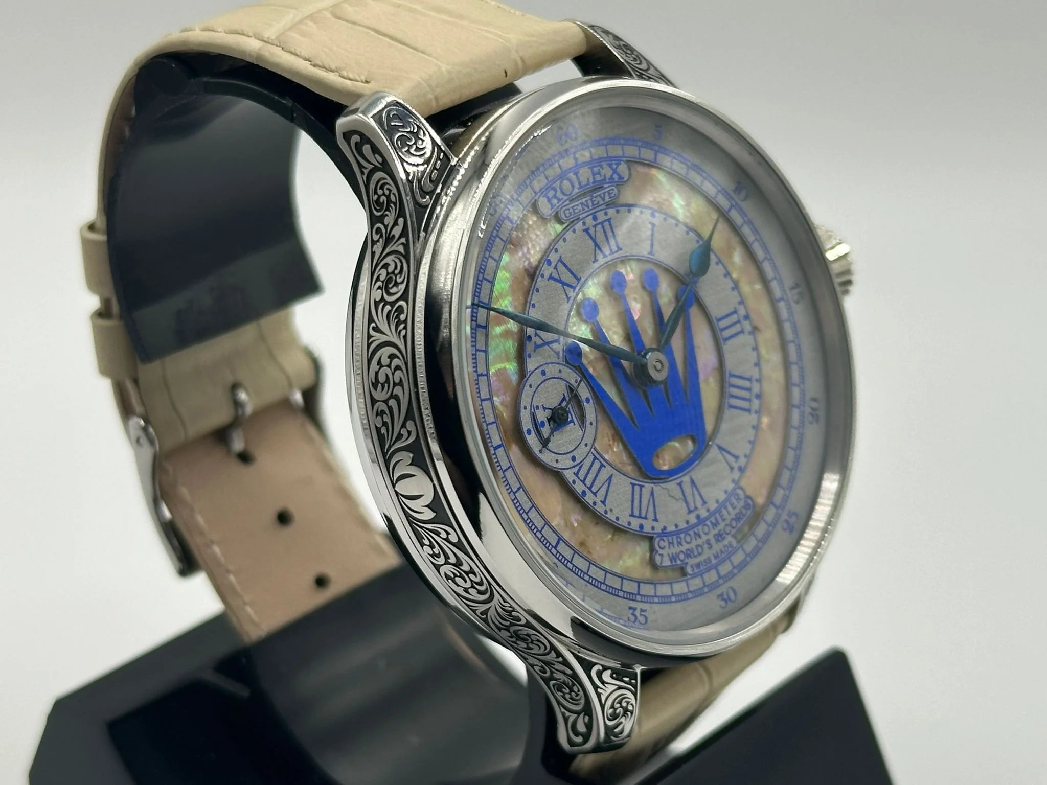 Superb men's 1920's Rolex lever wrist watch, with stunning dial.