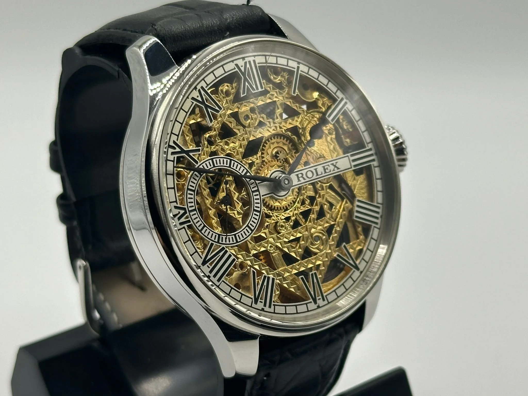 Superb men's 1920's Rolex lever wrist watch, with stunning skeleton dial.