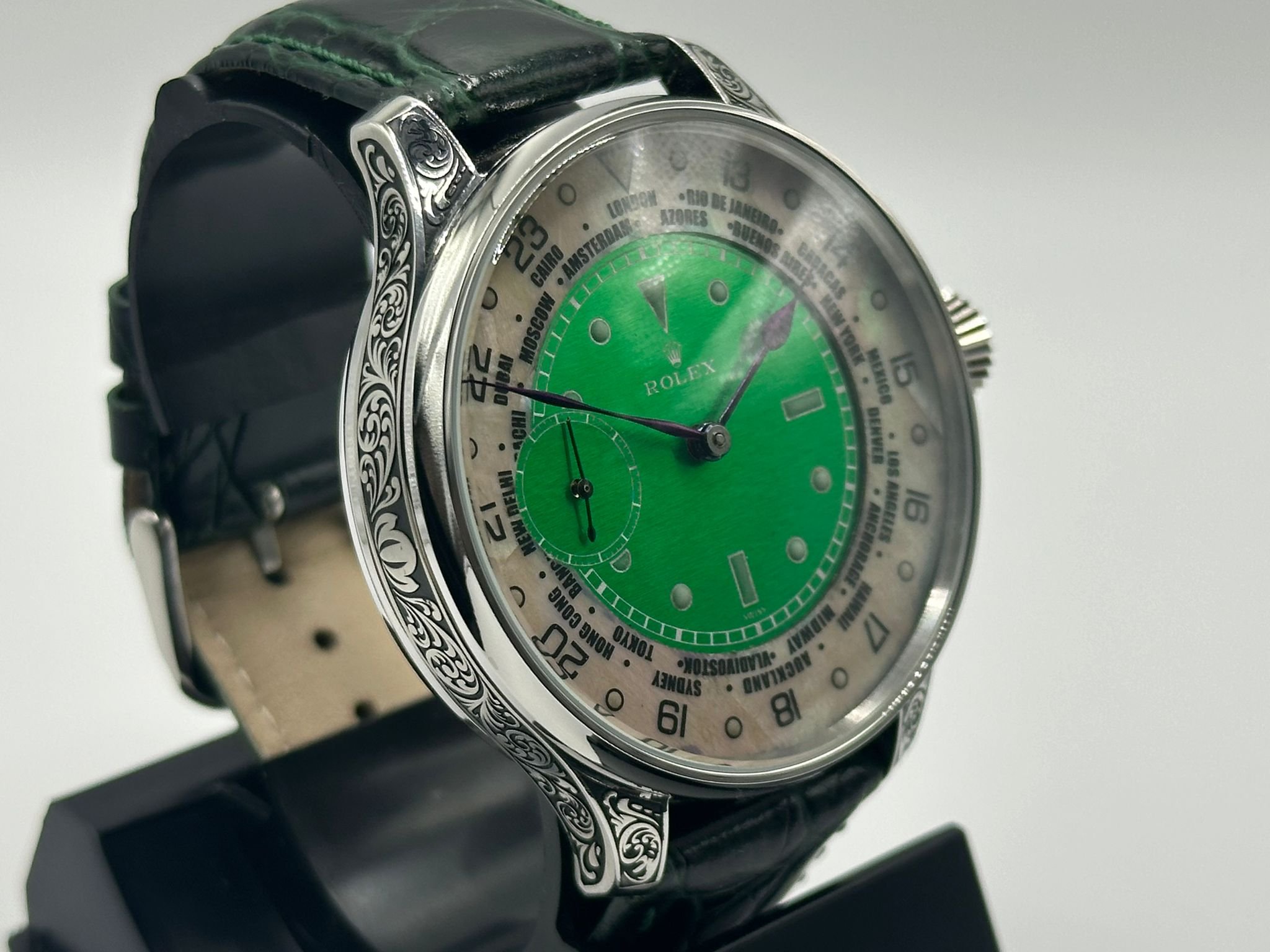 Superb men's 1920's Rolex lever wrist watch, with stunning world time dial.