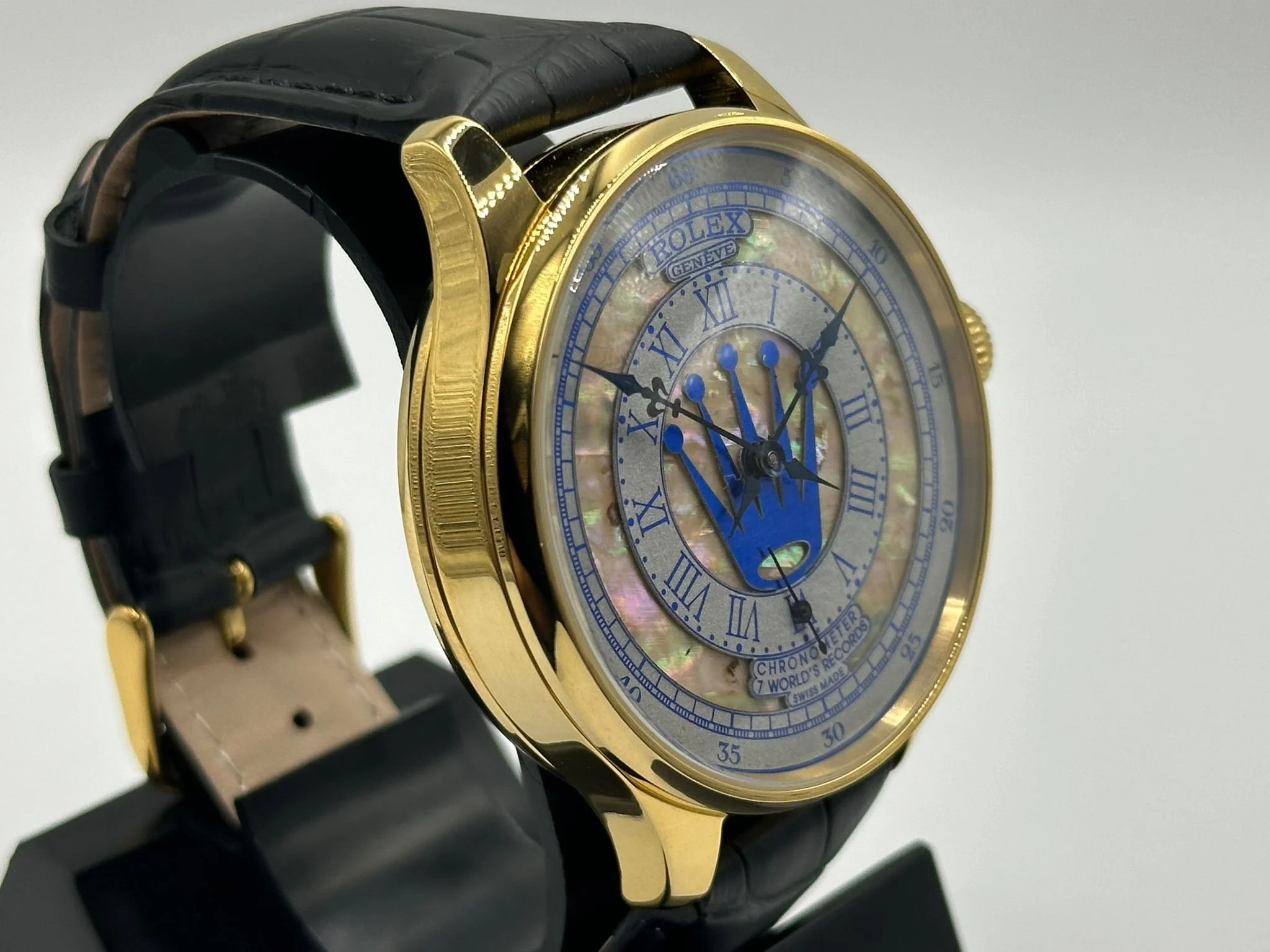 Superb men's 1920's Rolex lever wrist watch, with stunning dial.