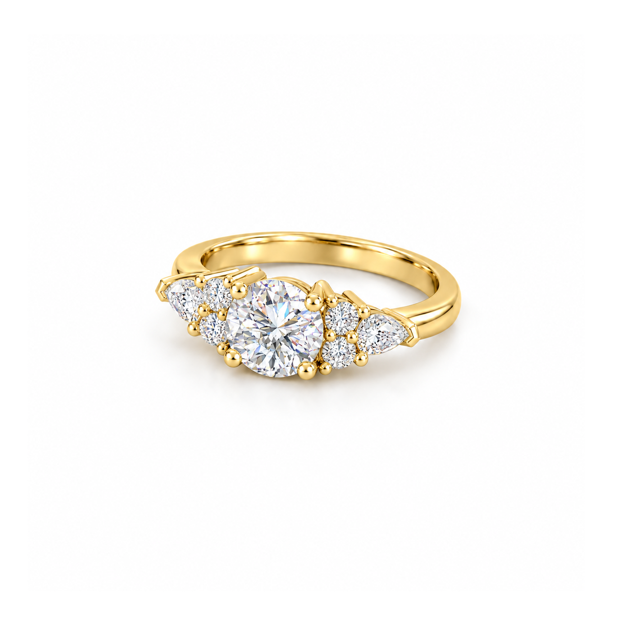Aurelia Cluster Ring in yellow gold, flat view