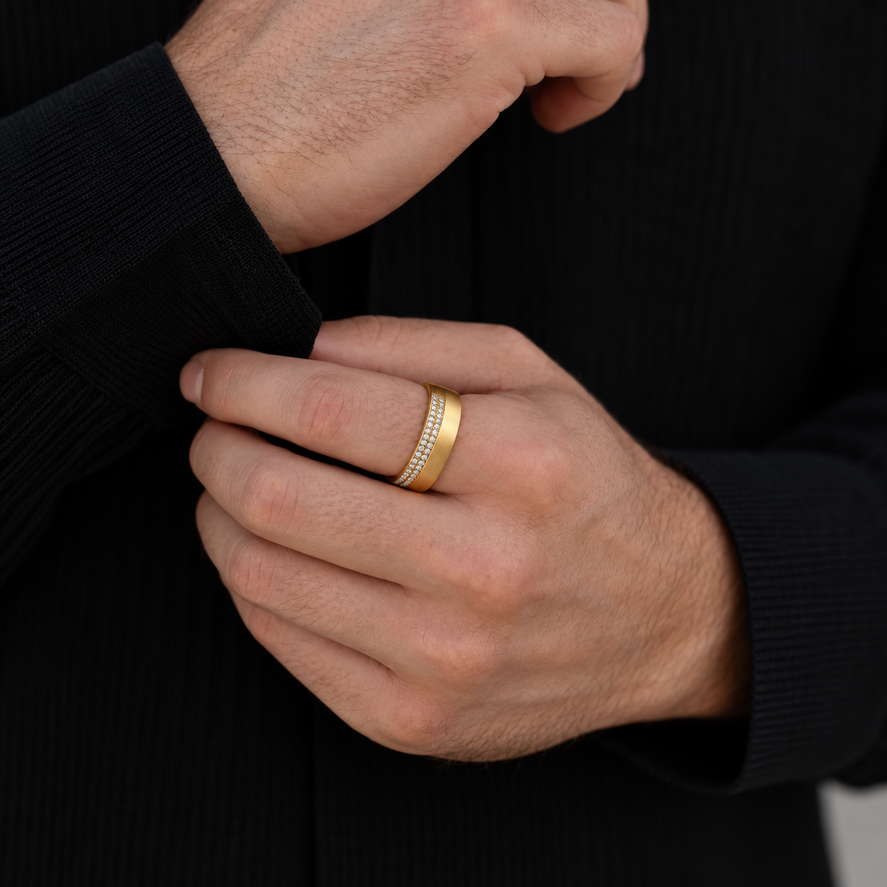 Contour Diamond Band in yellow gold worn on a hand