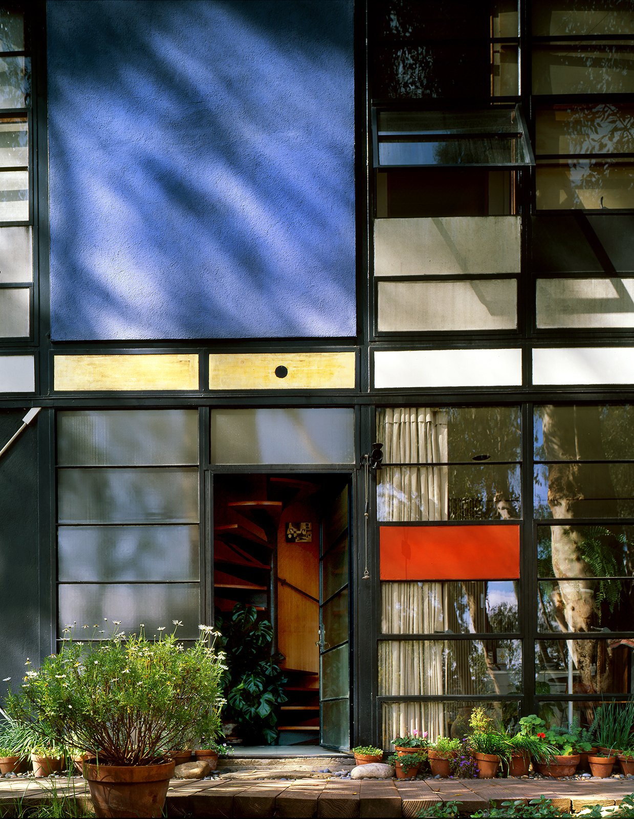 eames_facade.jpg