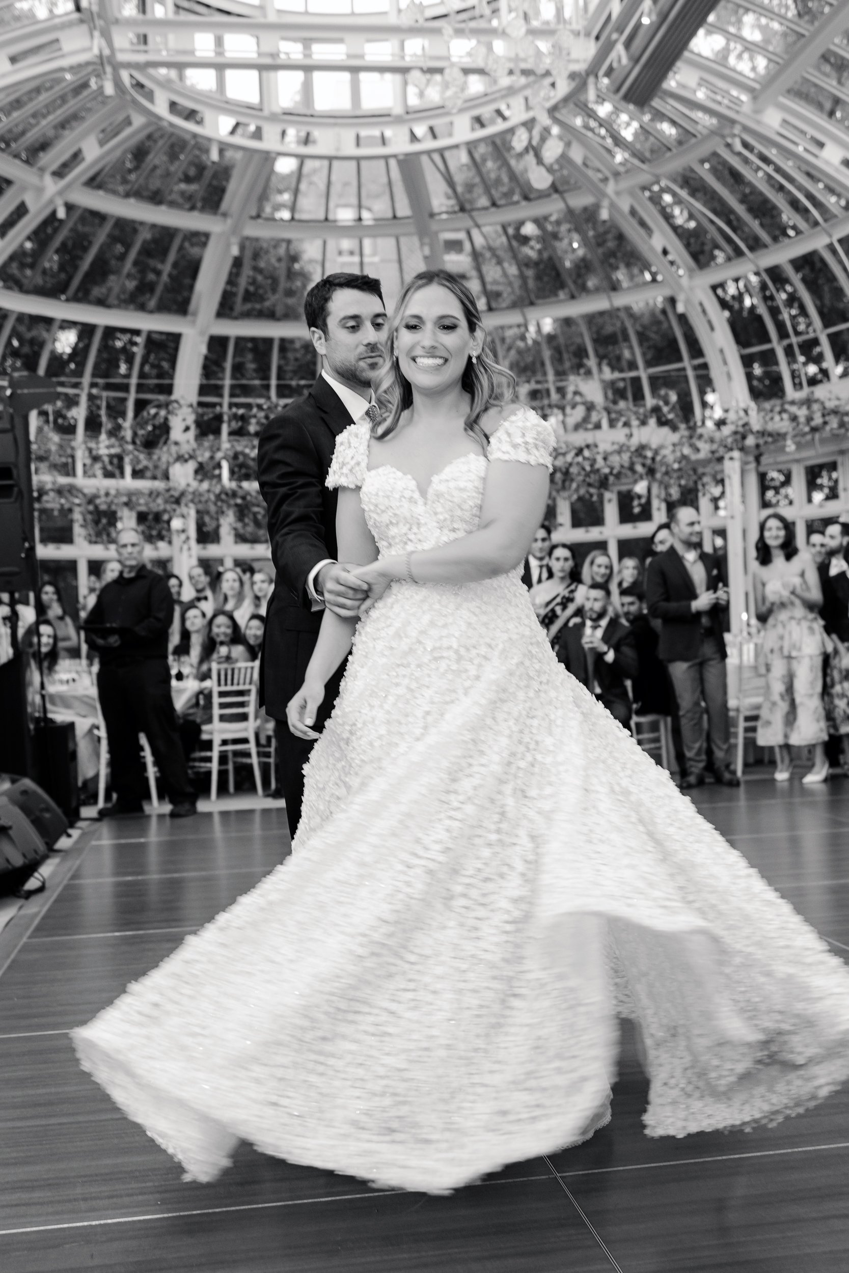 Brooklyn Botanical Garden. Timeless -Editorial-style wedding photos