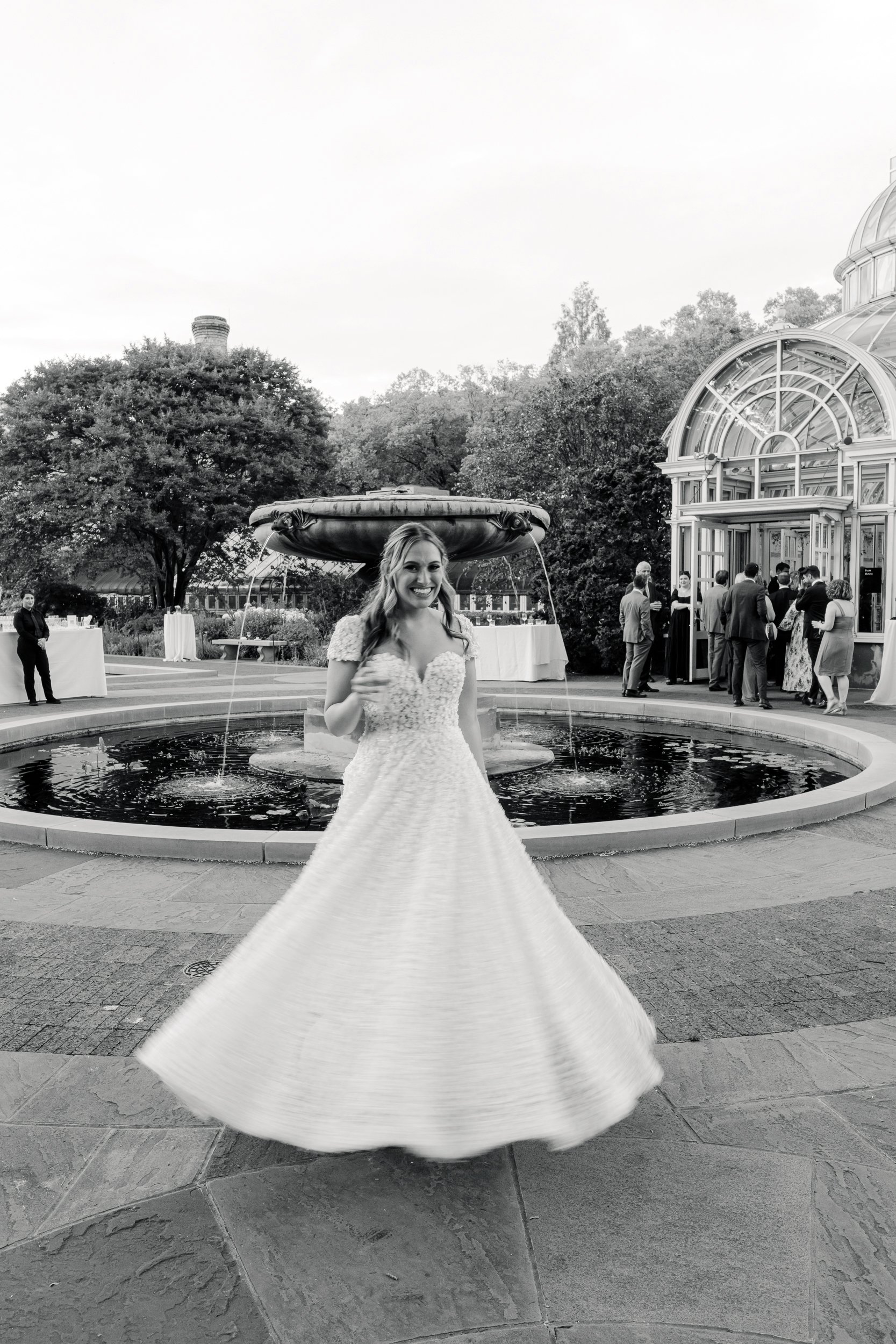 Brooklyn Botanical Garden. Timeless -Editorial-style wedding photos
