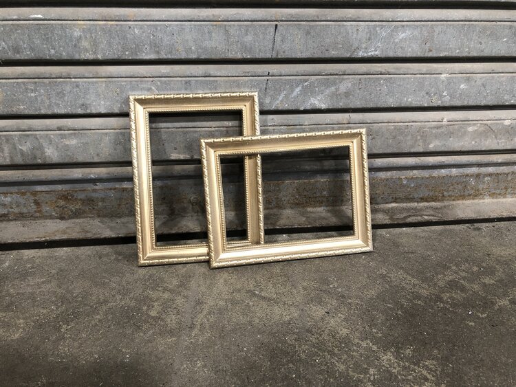 DF080 Small Gold Frame