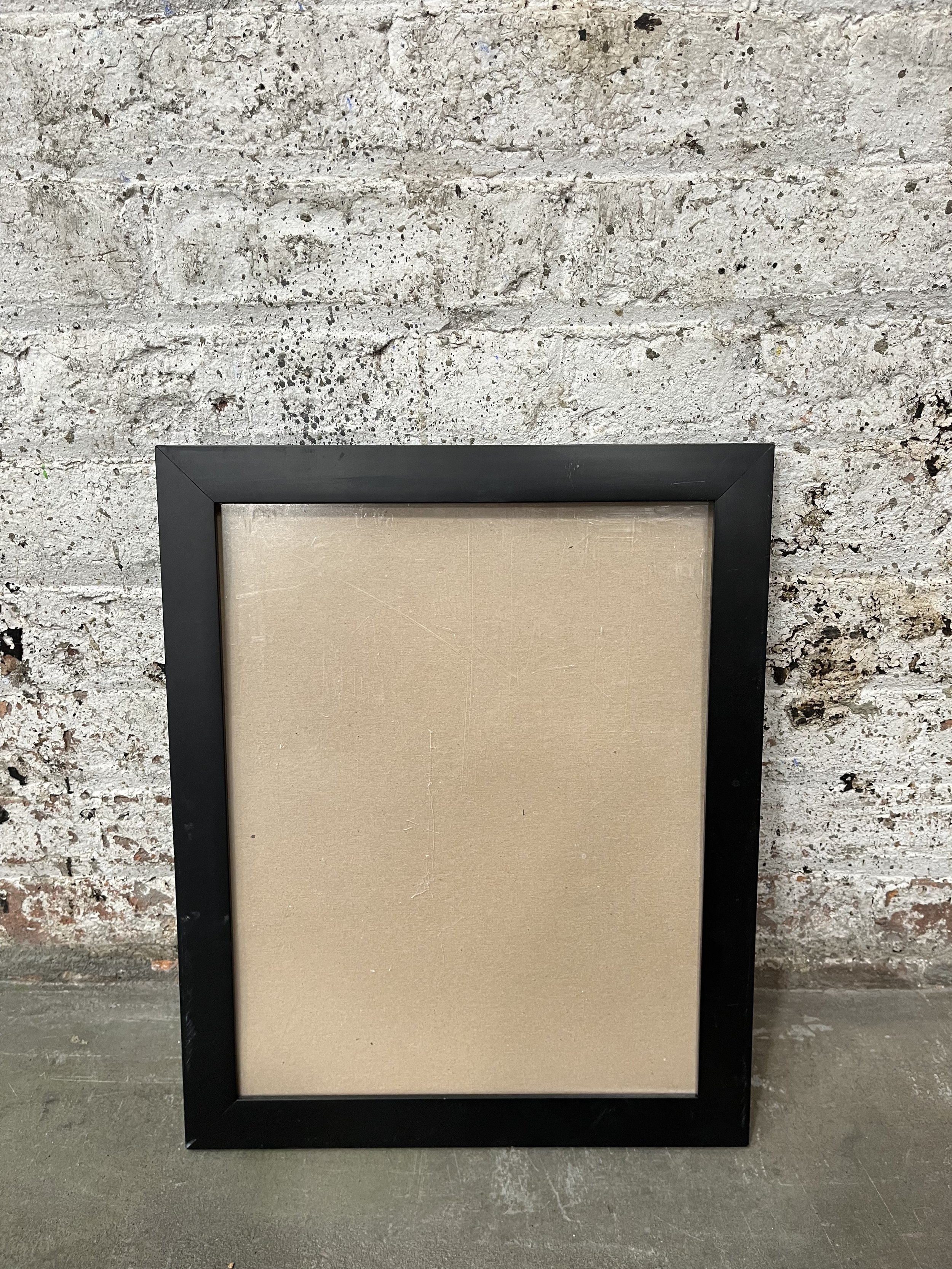 DF185 Black Wall Frame