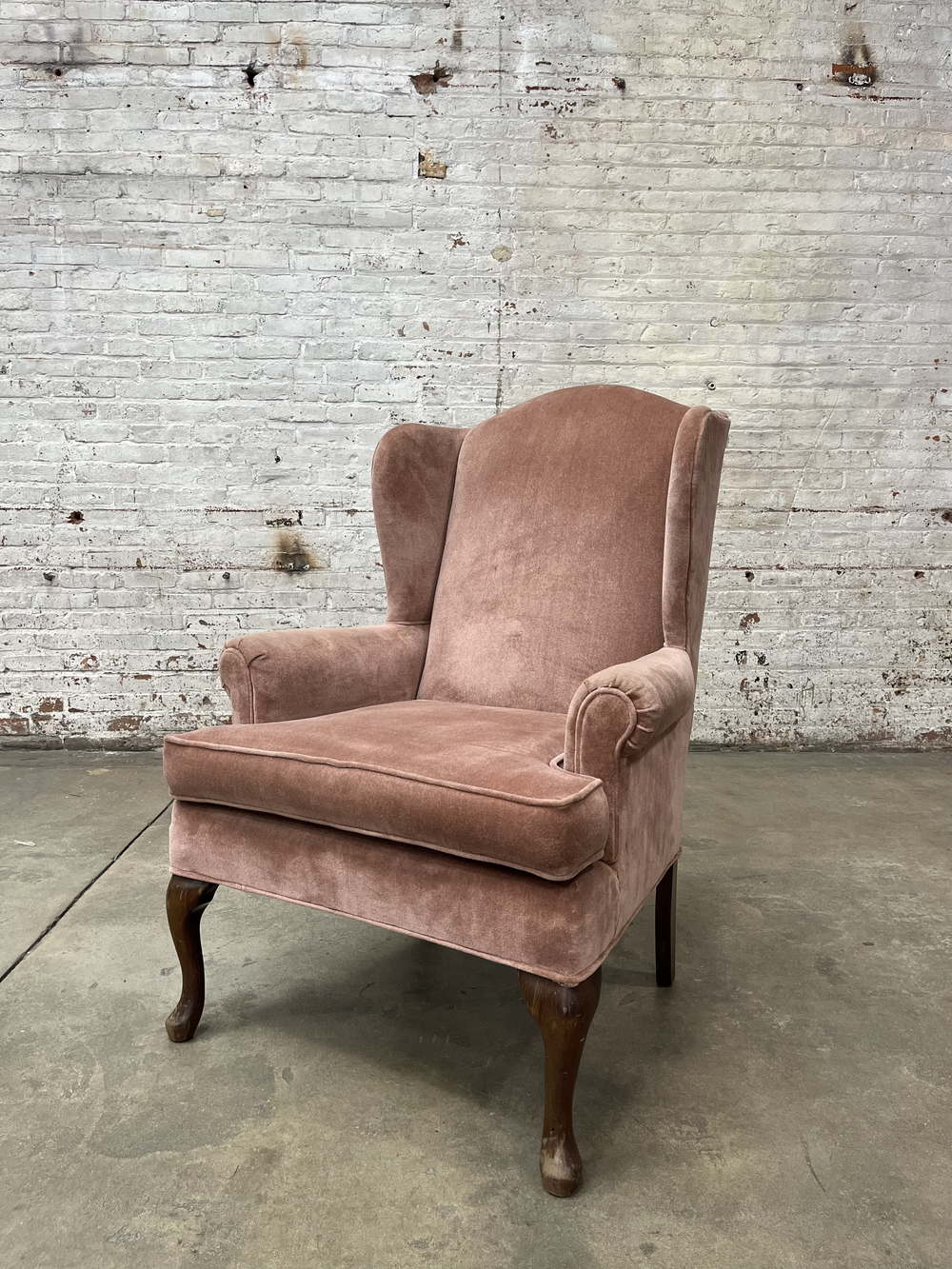FC261 Vintage Blush Pink Velvet Wingback Chair — Primate Props