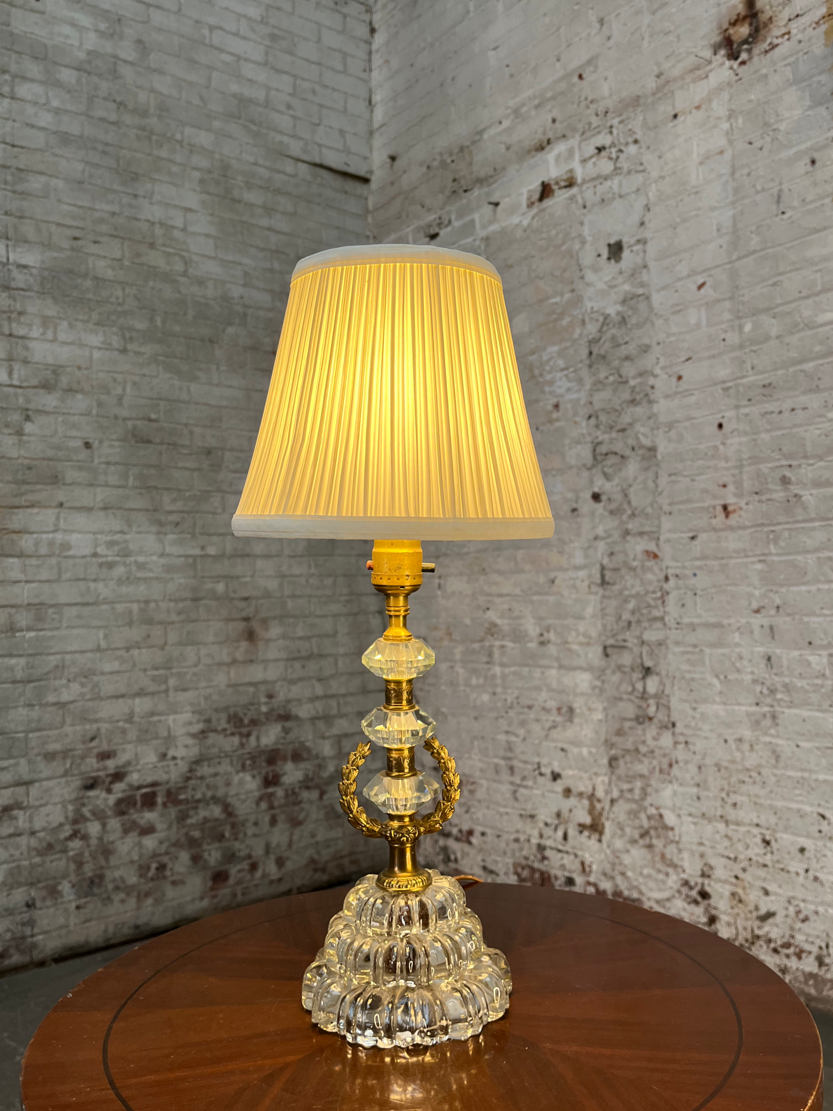DL142 Small Crystal and Gold Table Lamp