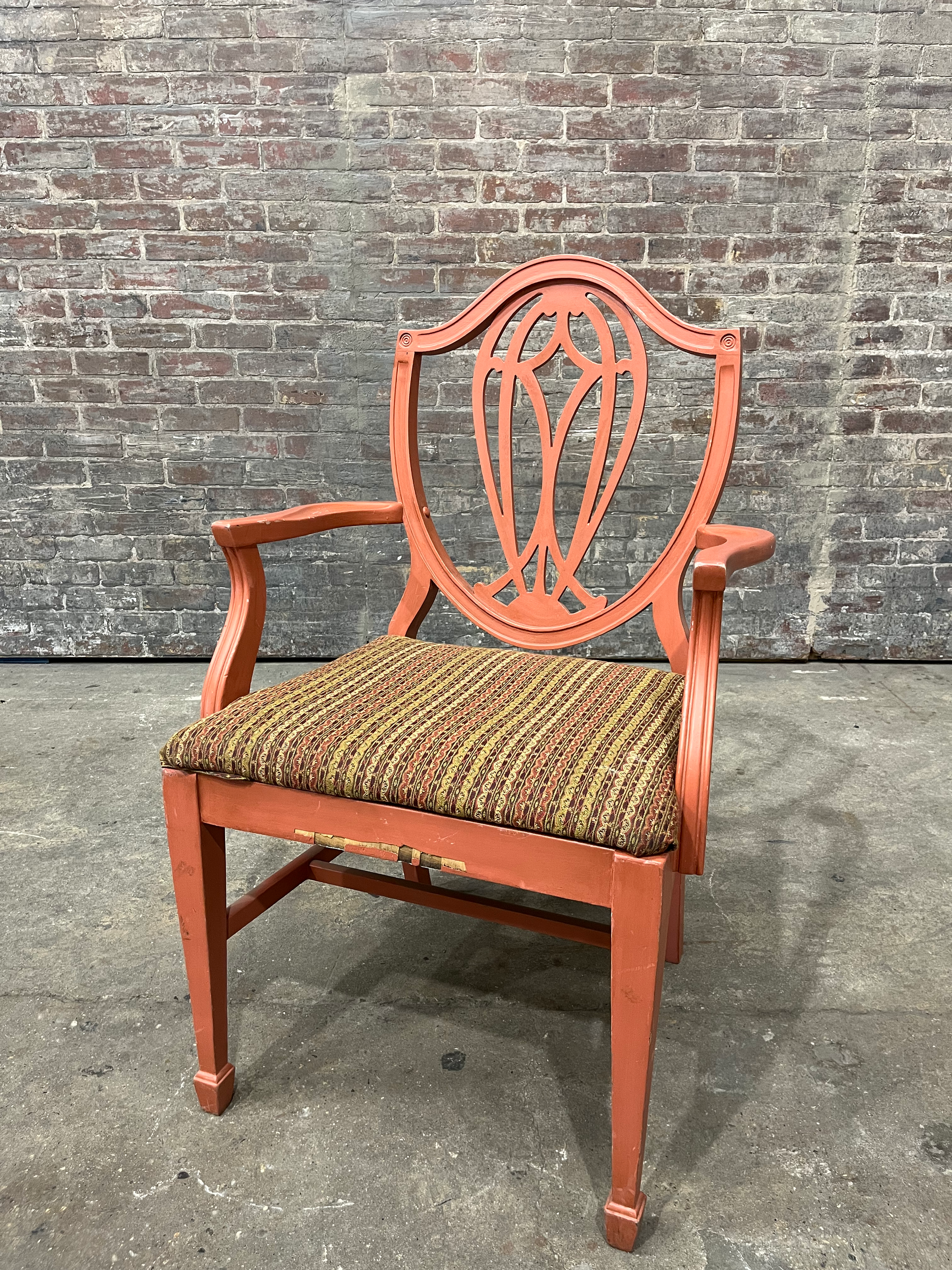FC311-MEZ Vintage Coral Wooden Hepplewhite Style Shield-Back Armchair