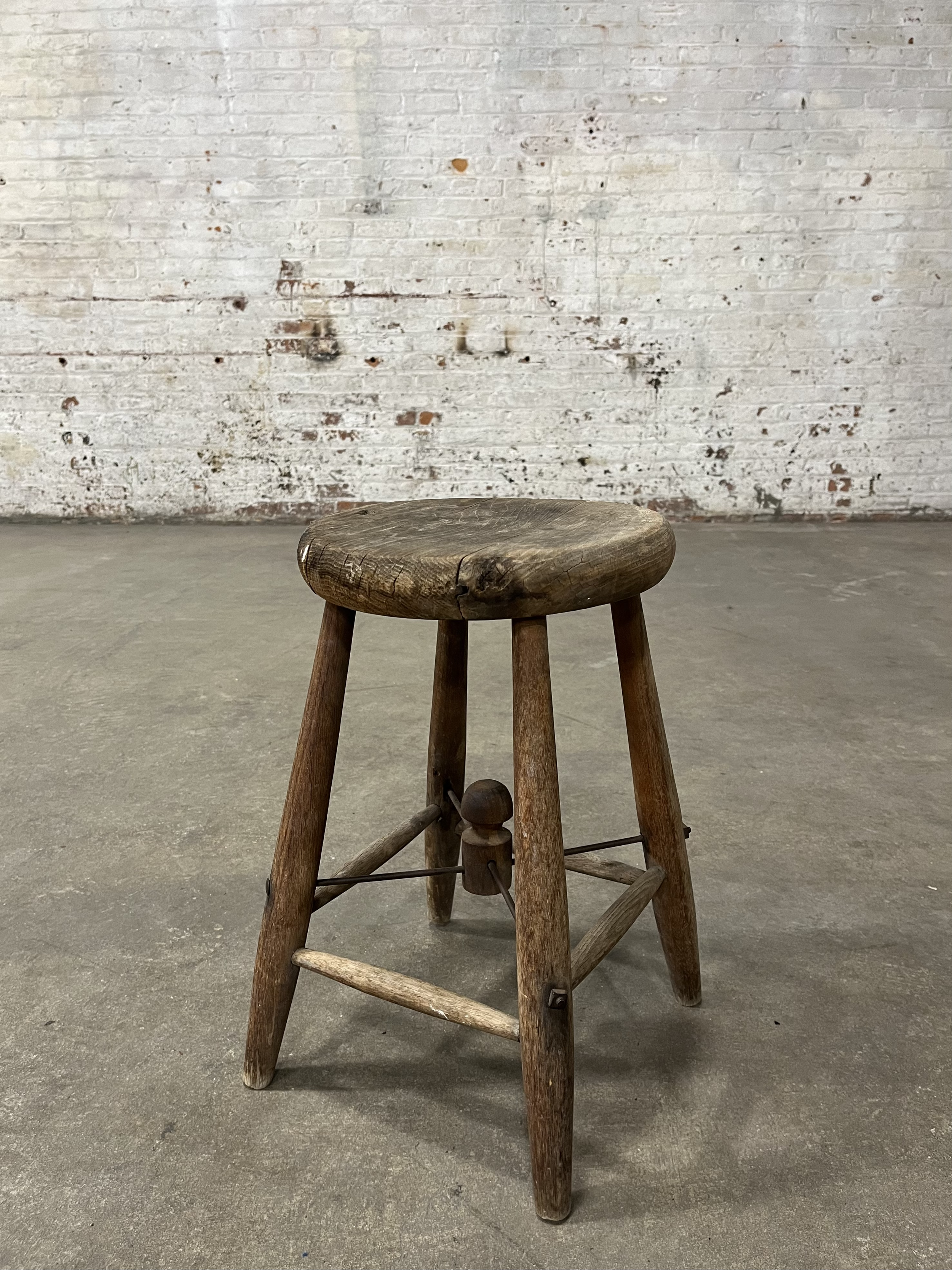 FS037 Vintage Wood Stool