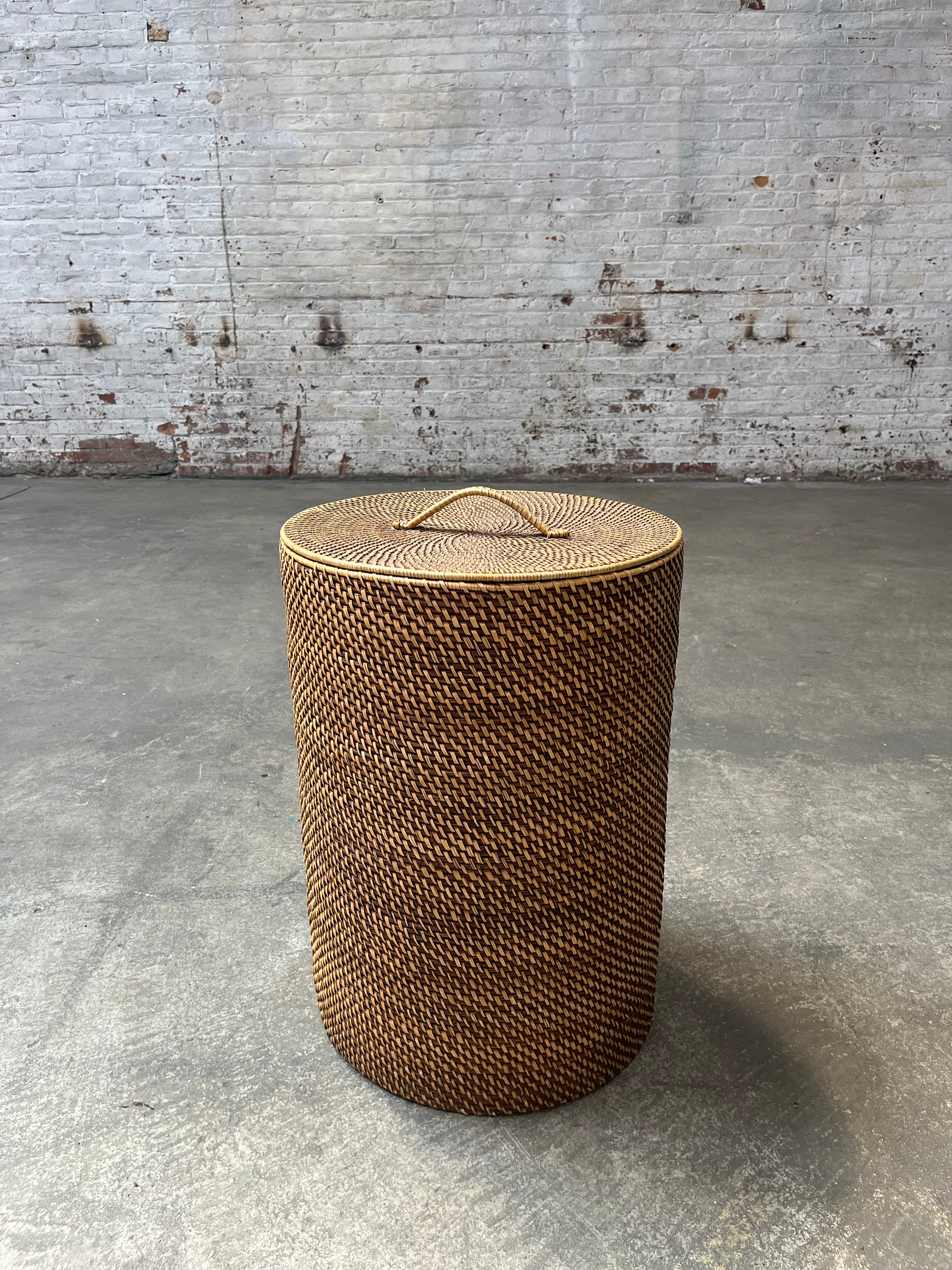 DF086-A2E Wicker Hamper