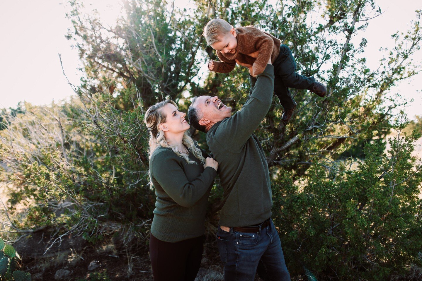 Charlie is such a little ham! &lt;3
*
*
*
*
*
#albuquerquenewmexico #albuquerquephotographer #albuquerquefamilyphotography #albuquerquefamilyphotographer #rioranchofamilyphotographer #rioranchofamilyphotography #santafefamilyphotographer #santafefami