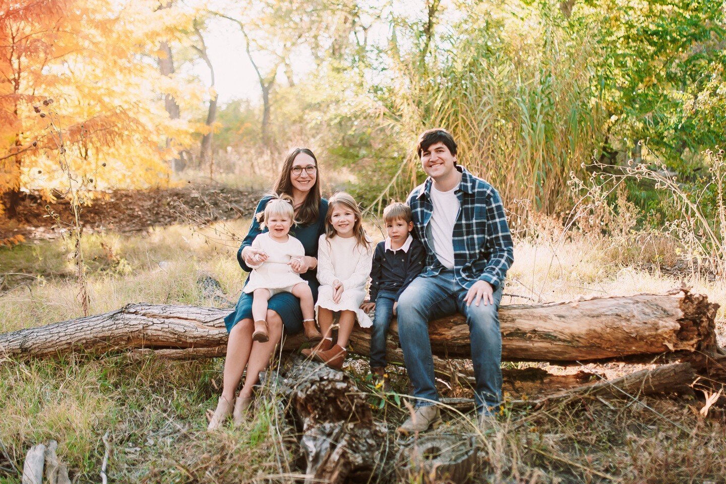 Take me back to the beautiful bosque with the colors changing and beautiful families! 
*
*
*
*
*
#albuquerquenewmexico #albuquerquephotographer #albuquerquefamilyphotography #albuquerquefamilyphotographer #rioranchofamilyphotographer #rioranchofamily