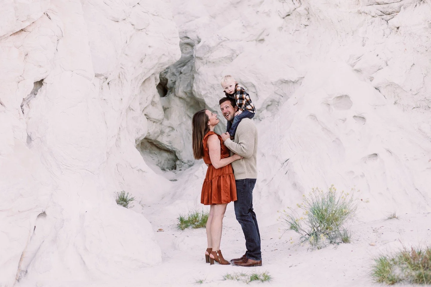 We cannot wait to go back to White Mesa this year for Family petite sessions! Date TBD, but will be announced soon!  If you are not on the VIP list, you won't want to miss the announcement as these will go fast! Get added to the list through my websi