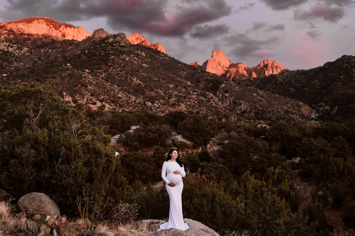 The Albuquerque foothills did not disappoint for this maternity session! Sara chose a simple white gown from the Blooming Images Collection, and it went well against the backdrop (Especially the sunset on the mountains)!
.
.
.
.
.
#maternityphotograp
