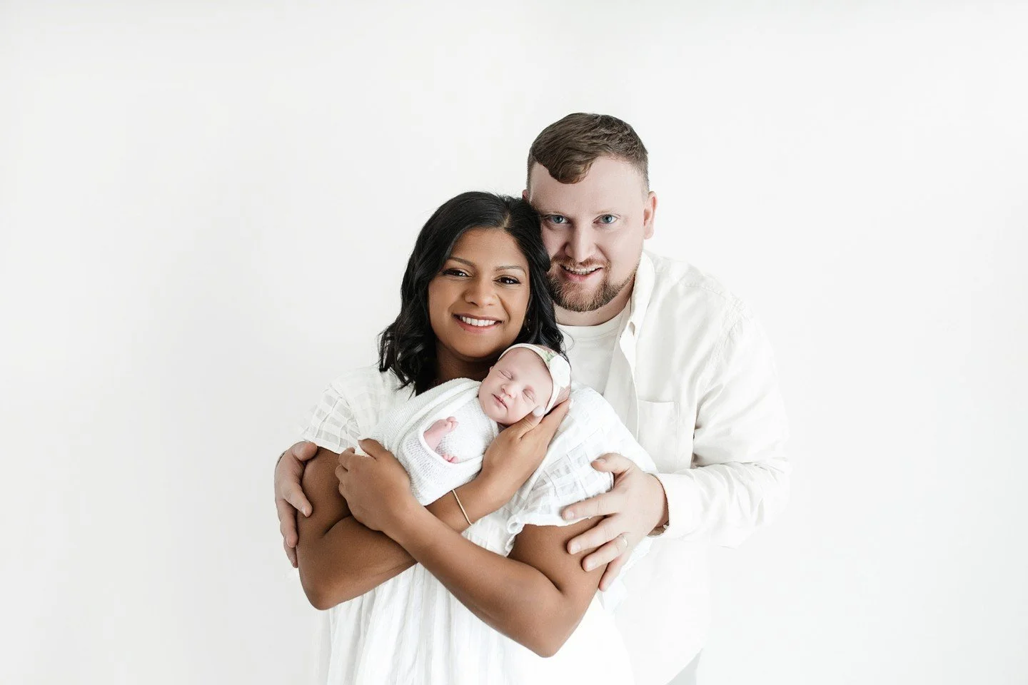 As an Albuquerque newborn photographer, my goal is to create timeless newborn portraits that preserve this season exactly as it is. These first moments become treasured family heirlooms, telling the story of your baby's very beginning.

Sweet Maya wa