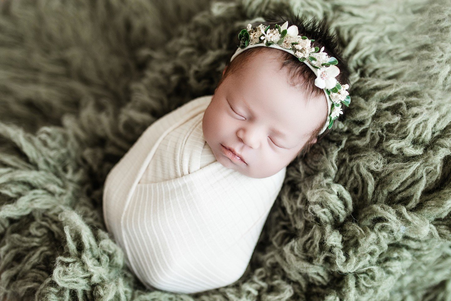 Nayeli was such a little precious peanut in the studio. She also broke up my streak of having 10 boy newborns in a row! :-D

Santa Fe newborn photographer
New Mexico newborn photographer
Nashville newborn photographer
Gallatin newborn photographer 
A