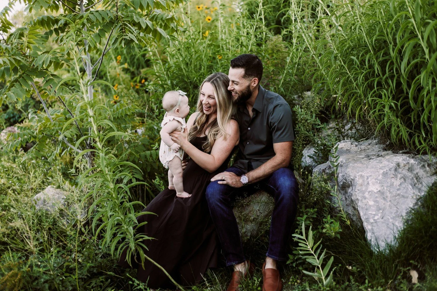 The flowers in the bosque did not disappoint. It was so good to see the Wilson Family again and see how much Rory has grown. That's one of the best parts about this job.

Albuquerque family photographer
Family photos Albuquerque NM
Sandia mountains f