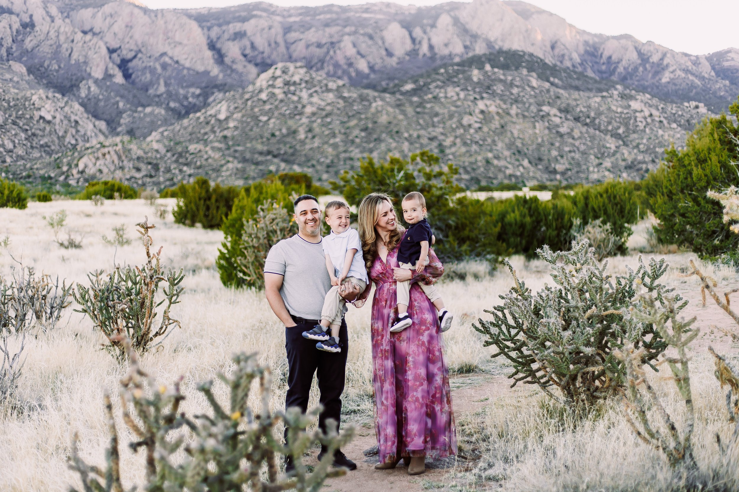 EscarcegaFamily-8.jpg