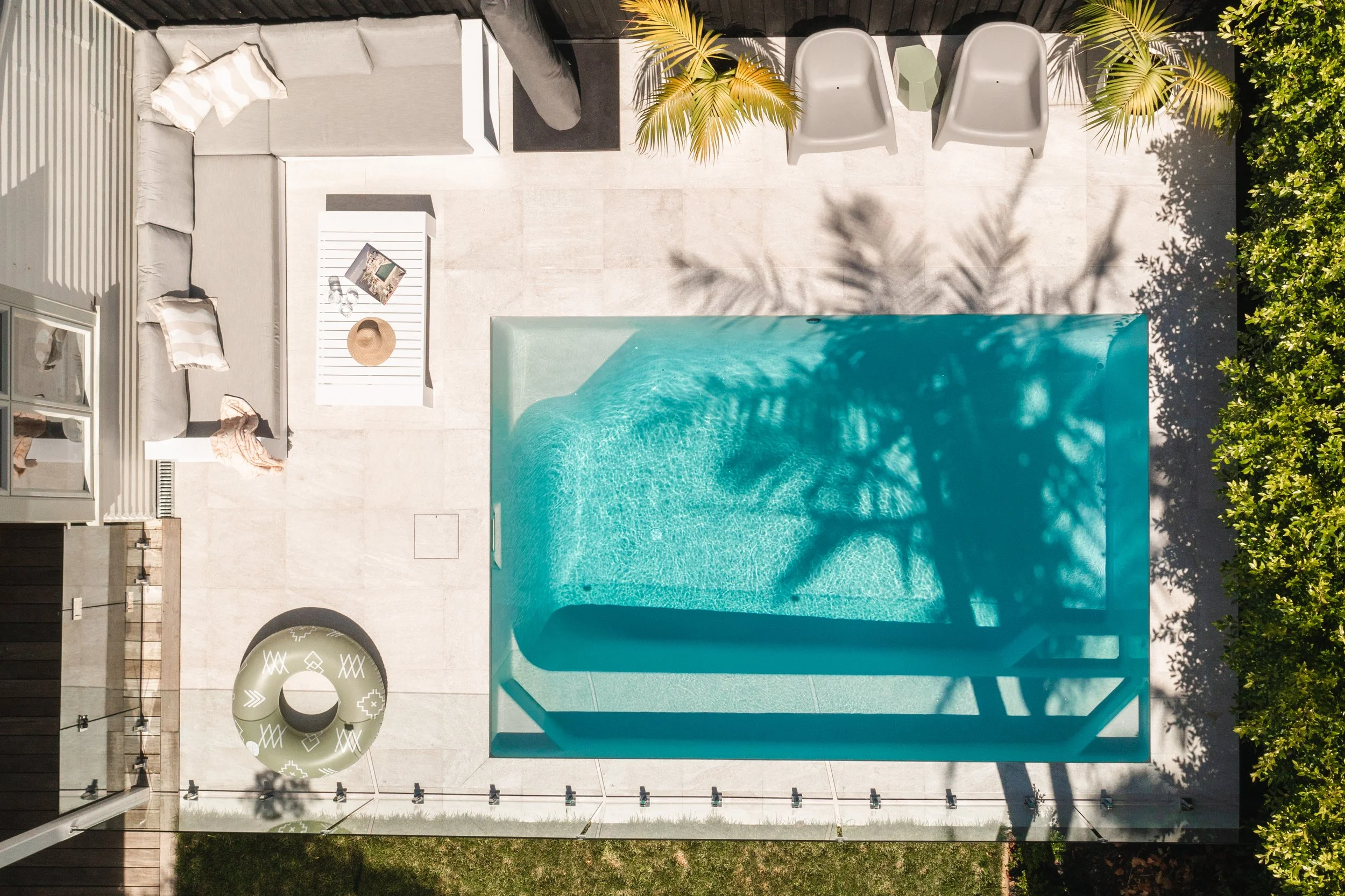 Element Pools Dropface with 600x600 Paving_1.jpg