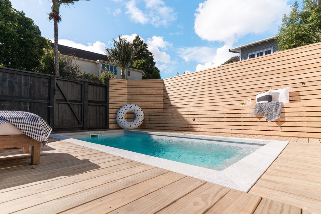 Element-Pools-White-Quartzite-Dropface-with-Decking_1_Smaller.jpg