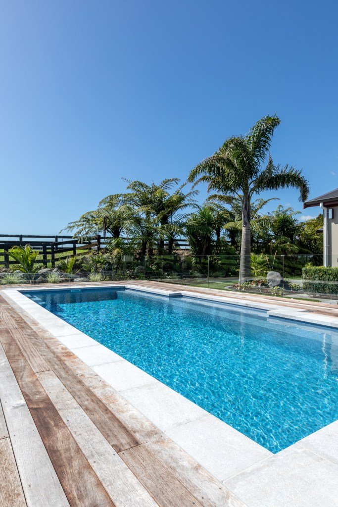 White Quartzie_600x350mm_Dropface Coping.jpg