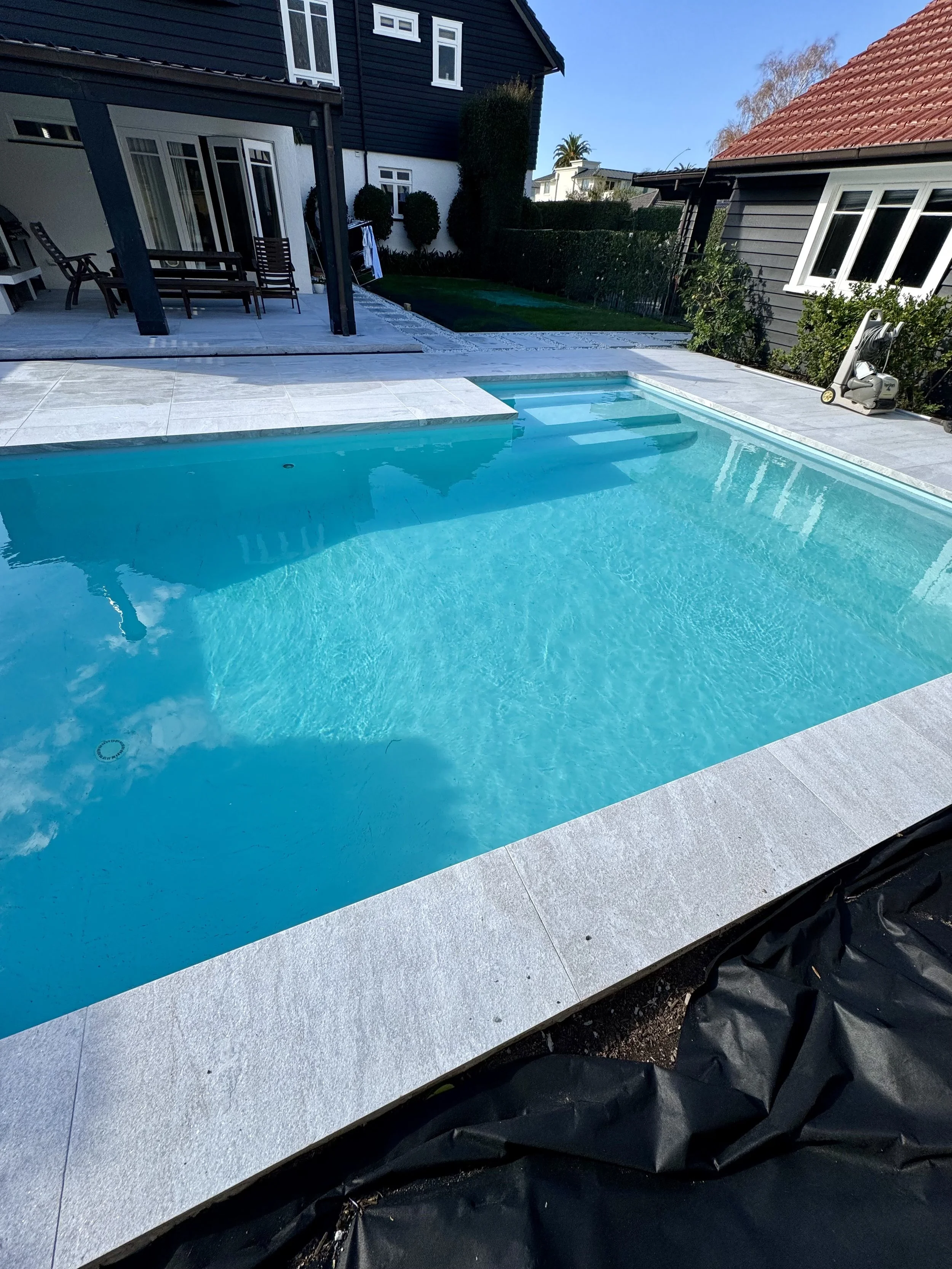 White Quartzite 1m x 400mm Dropface with 1m x 500mm Paving (Copy) (Copy) (Copy) (Copy)