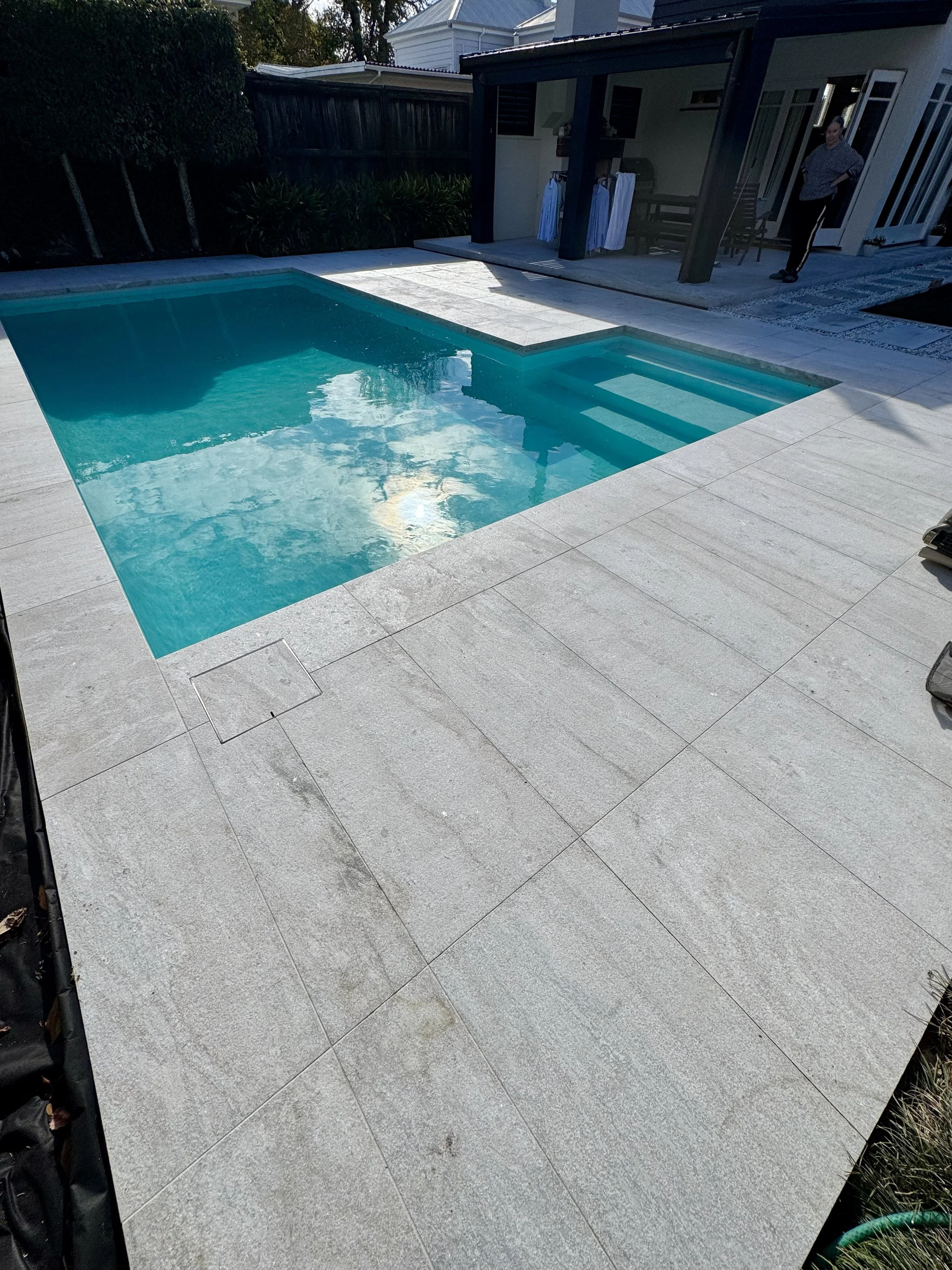White Quartzite 1m x 400mm Dropface with 1m x 500mm Paving (Copy) (Copy) (Copy) (Copy)