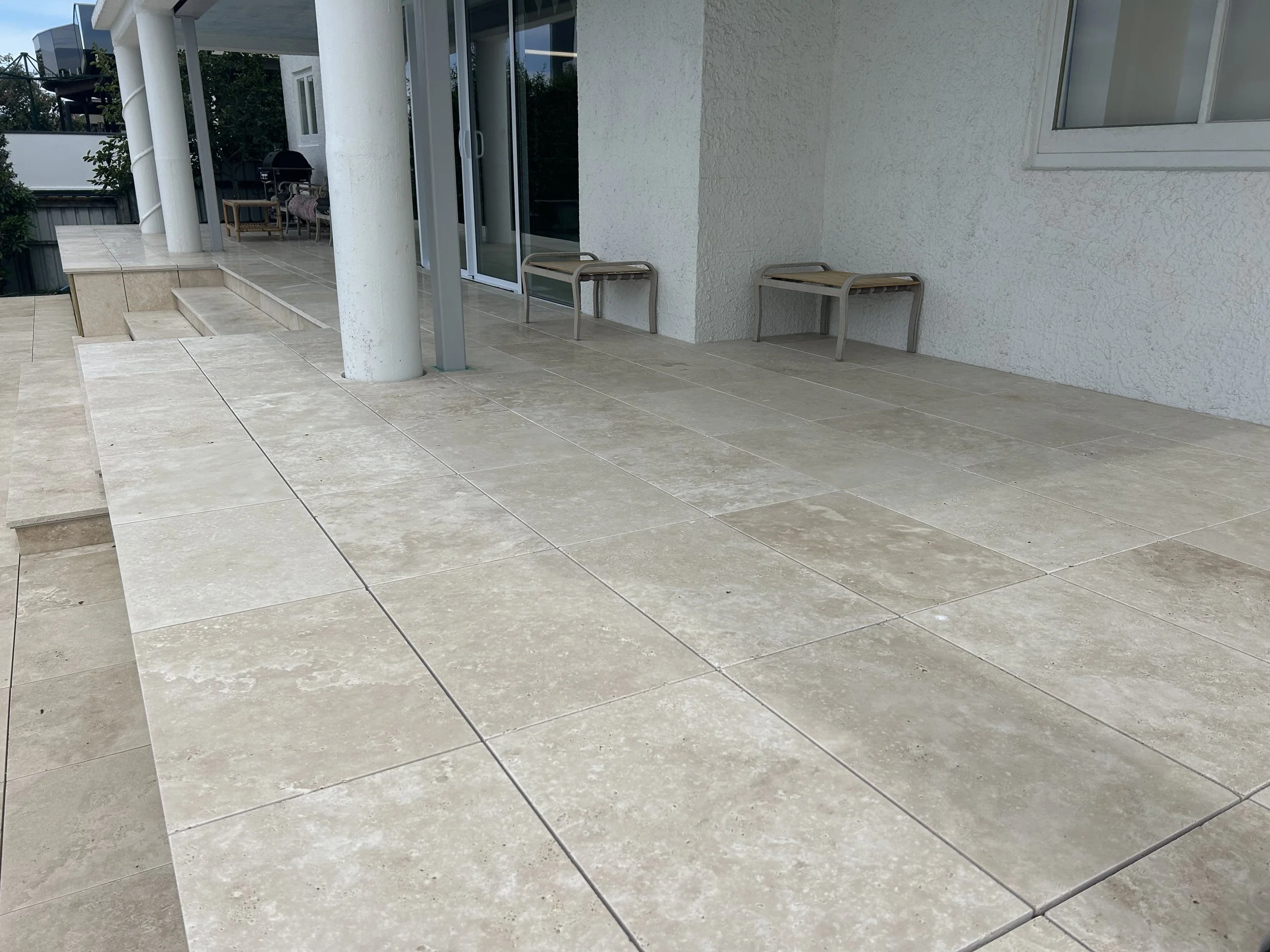 Classic Travertine Paving 610 x 406mm