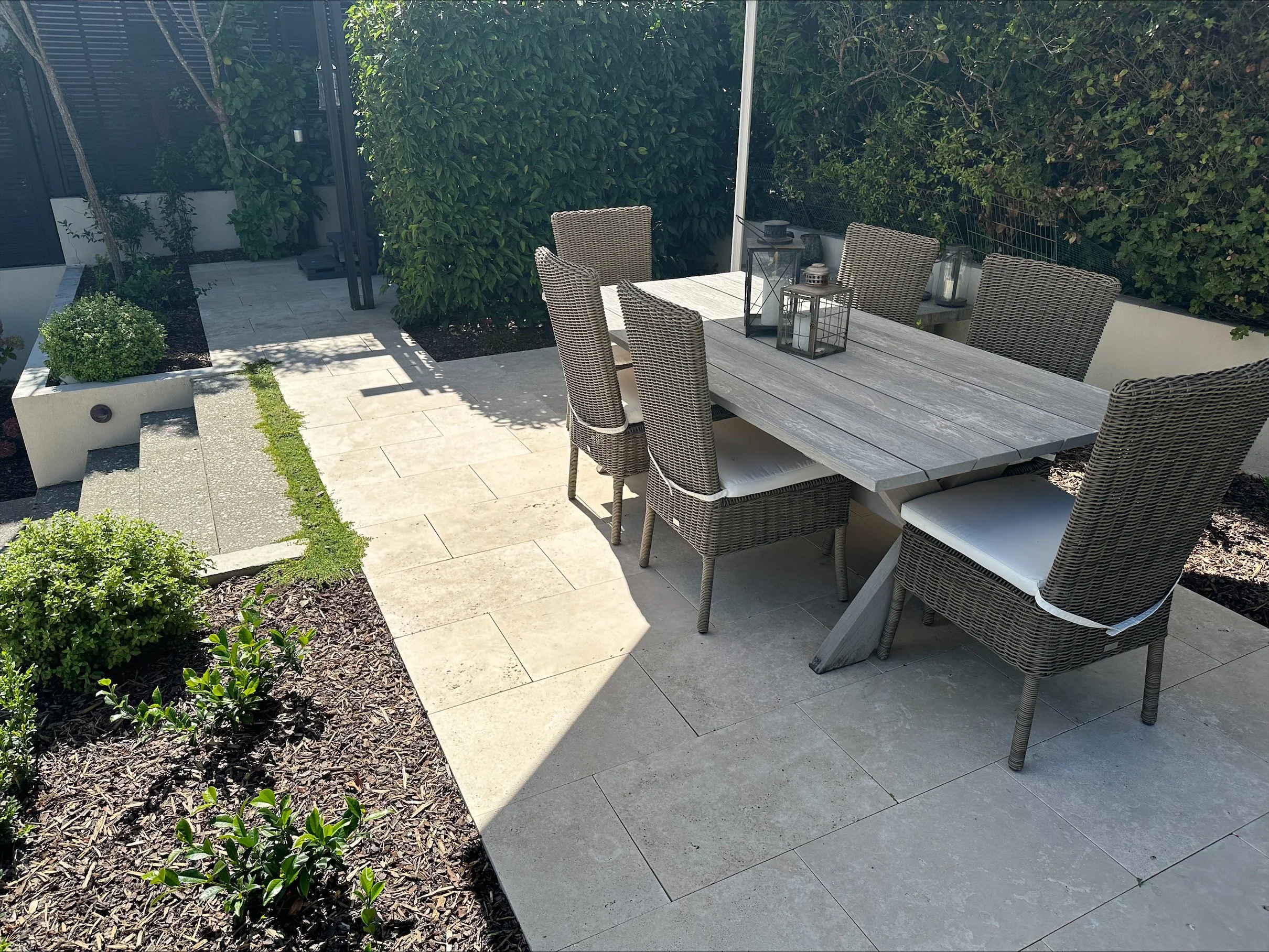 Classic Travertine Paving 610 x 406mm