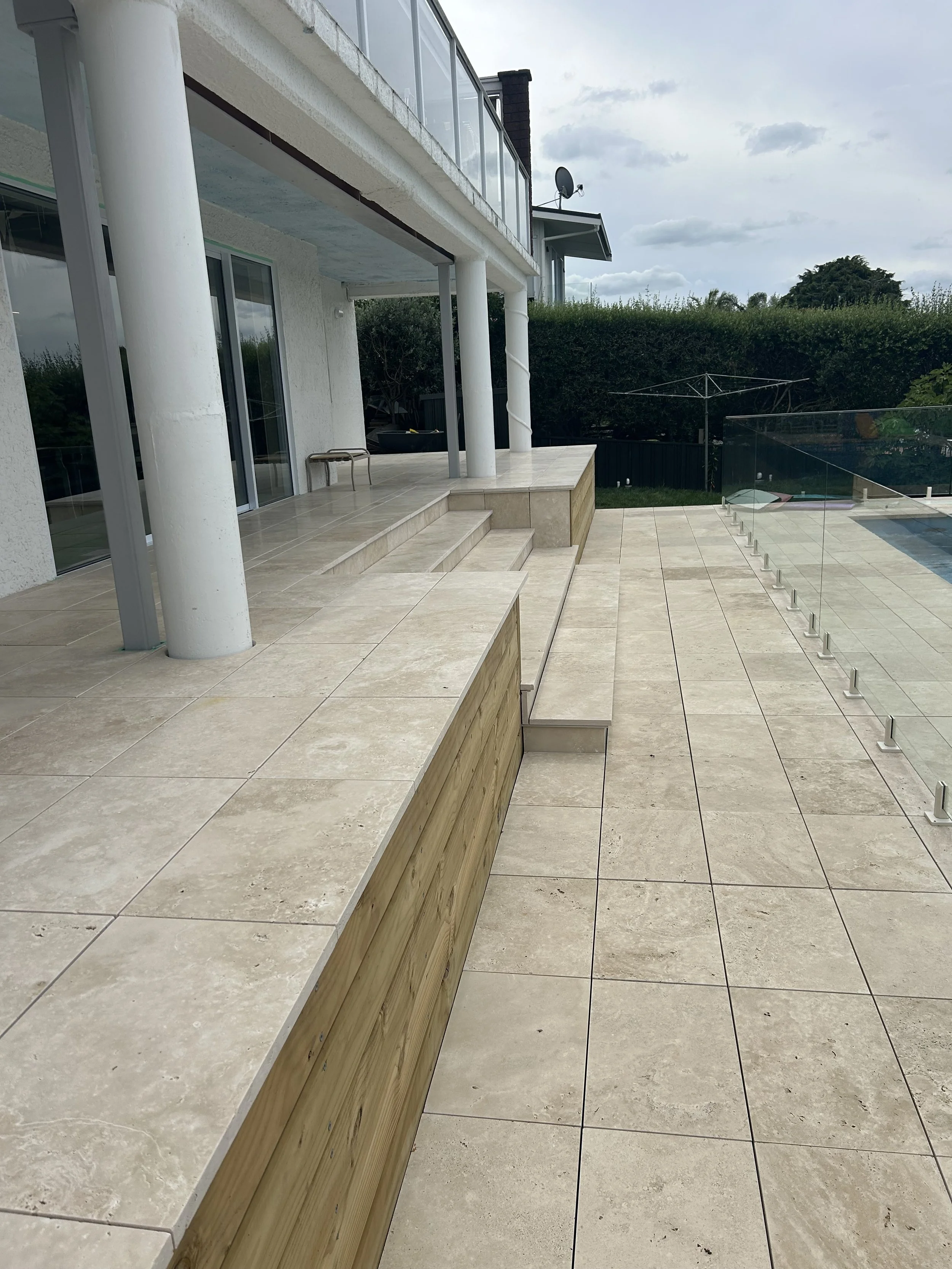 Classic Travertine Square Edge Steps with 610 x 406mm Paving