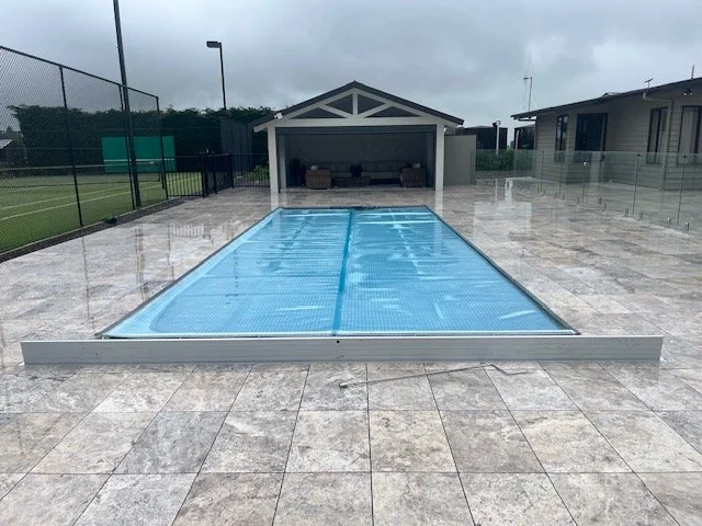 Silver Travertine Dropface Coping with 610 x 406mm Paving